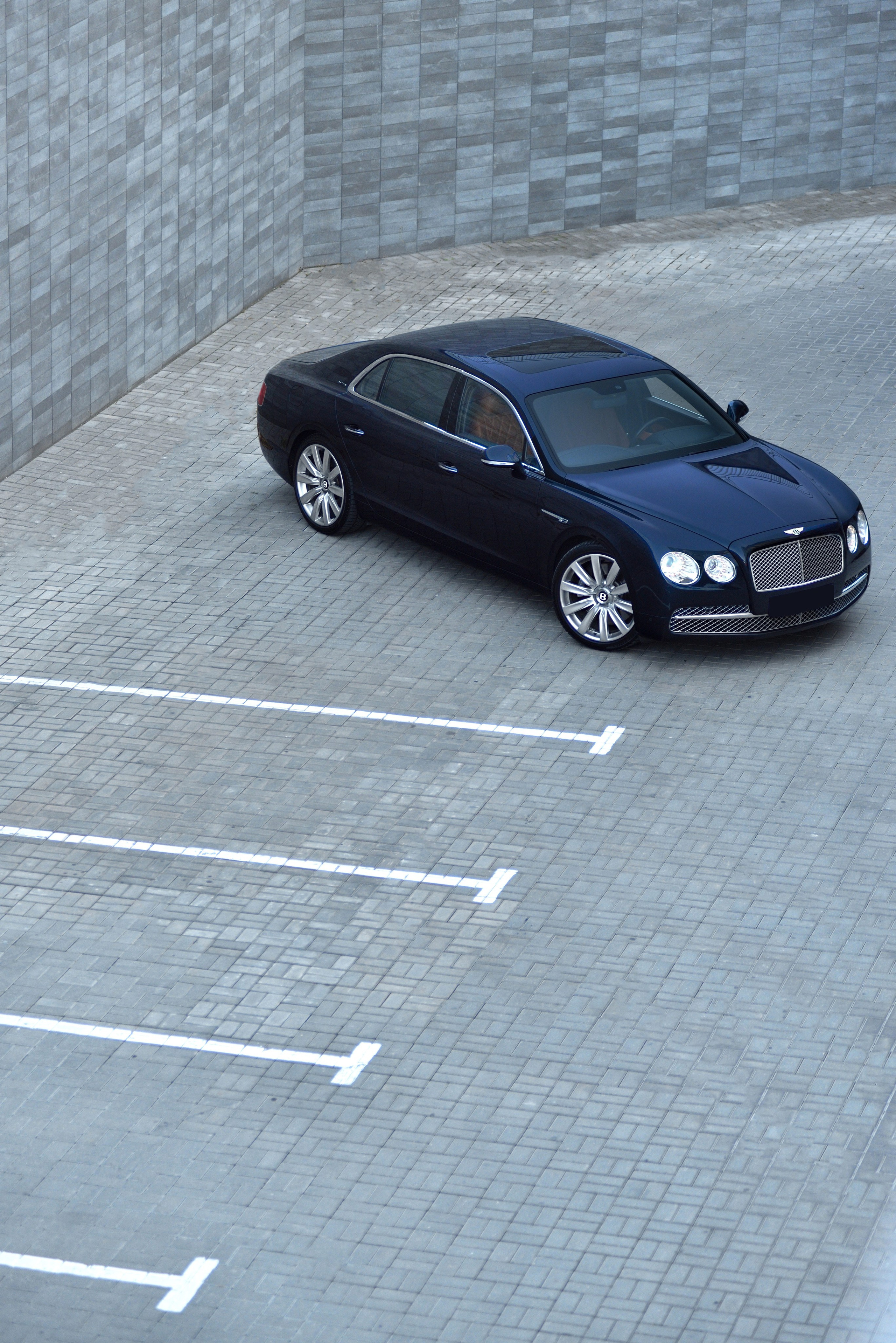 Bentle Continental GT 6.0. Автомобильный и интерьерный фотограф в Минске Александр Тагаев