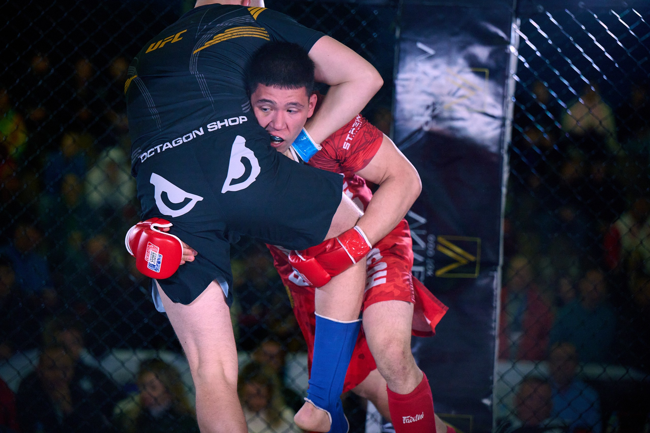 ММА. Битва на Иже-4. Спортивный репортажный фотограф в Ижевске Сергей Мерзляков