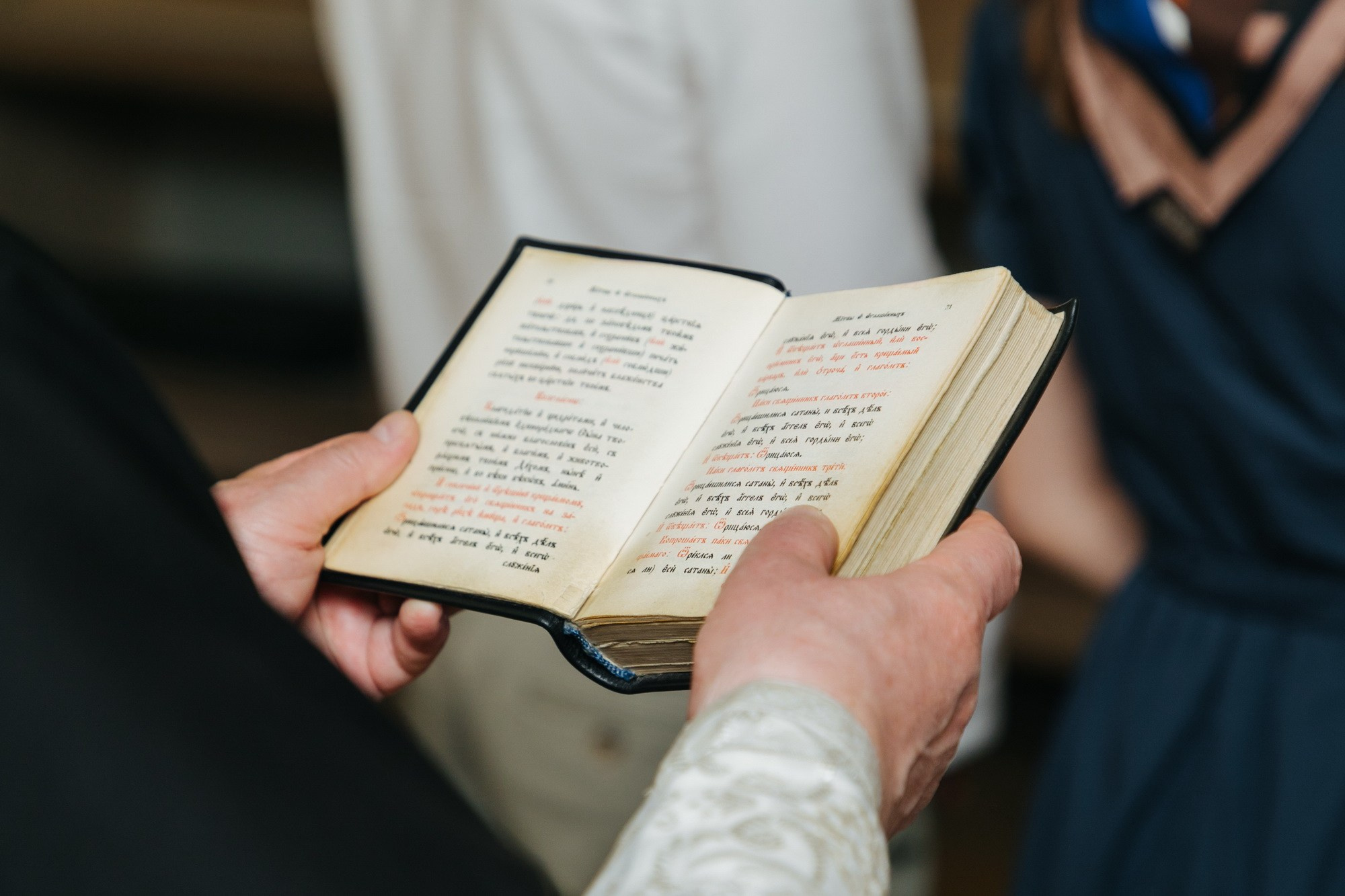 Крещение Троицкий собор Александро Невской лавры. Фотограф на крещение в Санкт Петербурге