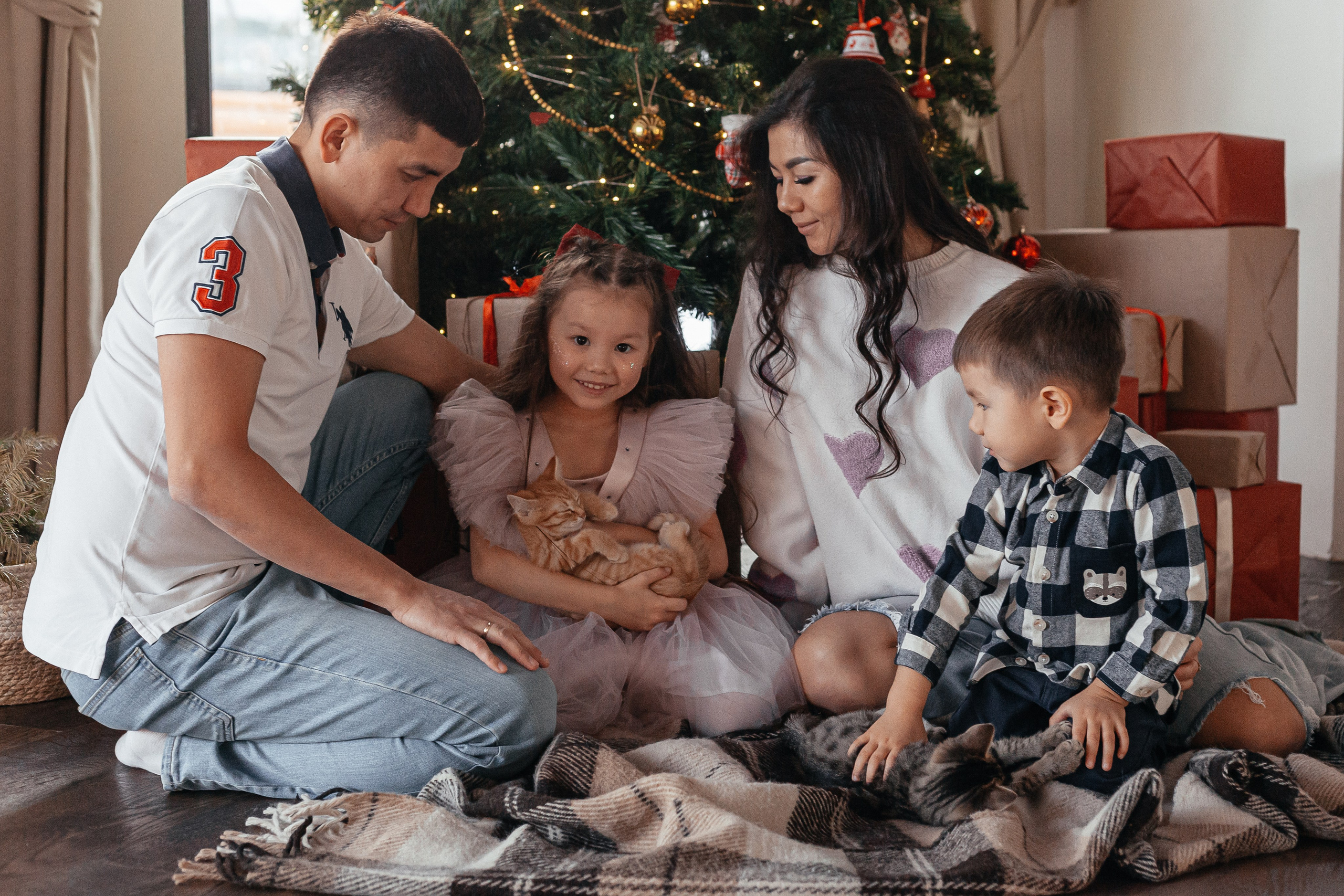 Новогодняя семейная Дарины и Руслана с детками. Фотограф семейной и индивидуальной съемки Марина Севостьянова в Челябинске