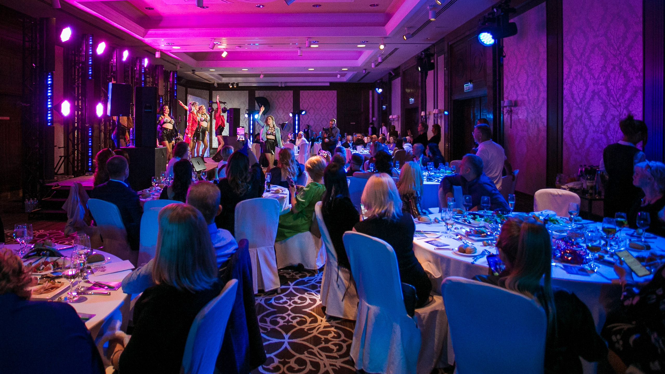 Фотосъемка новогоднего корпоратива компании CD. Репортажный фотограф Борис Геер