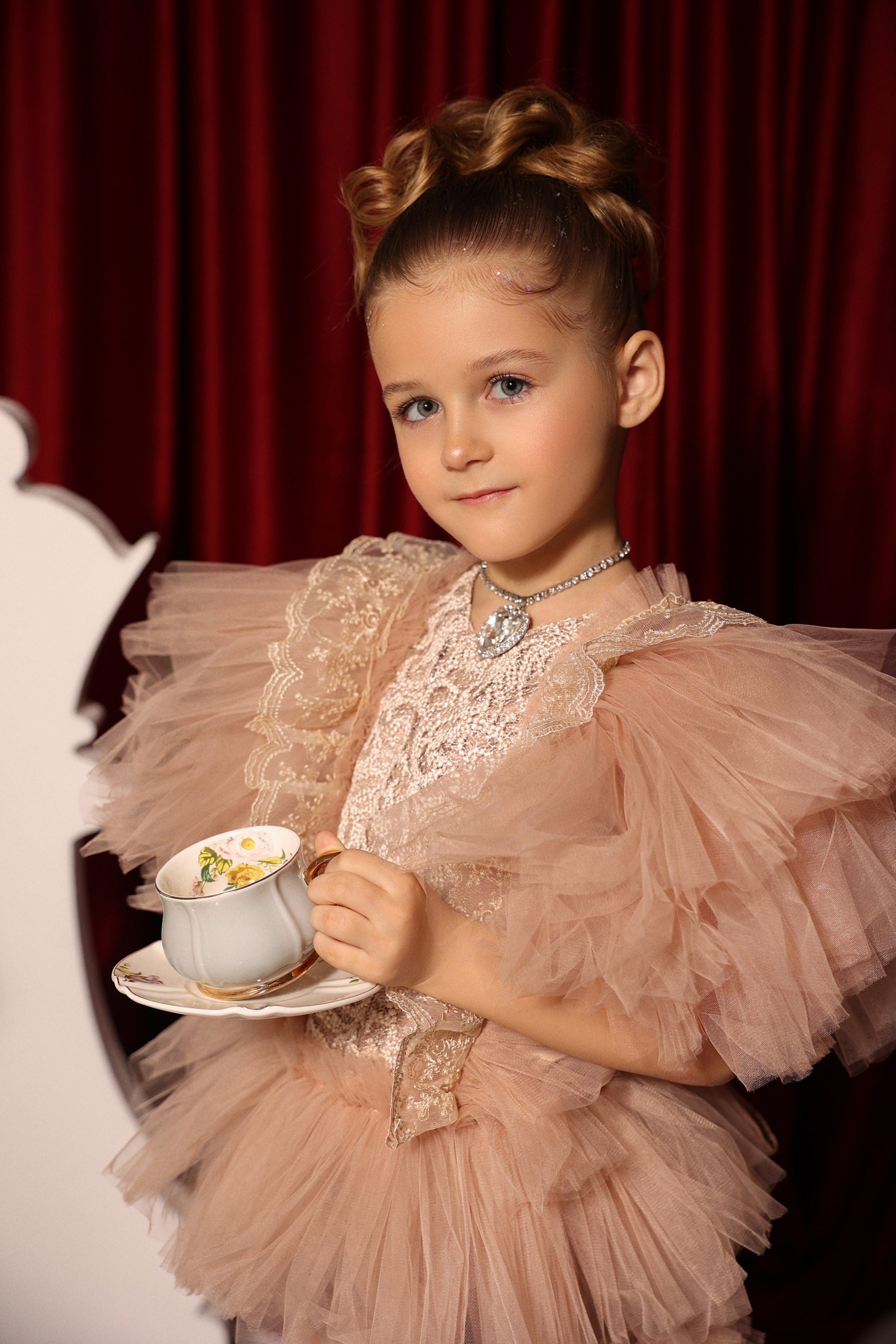 SOFIA. Модельная студия MIA Models