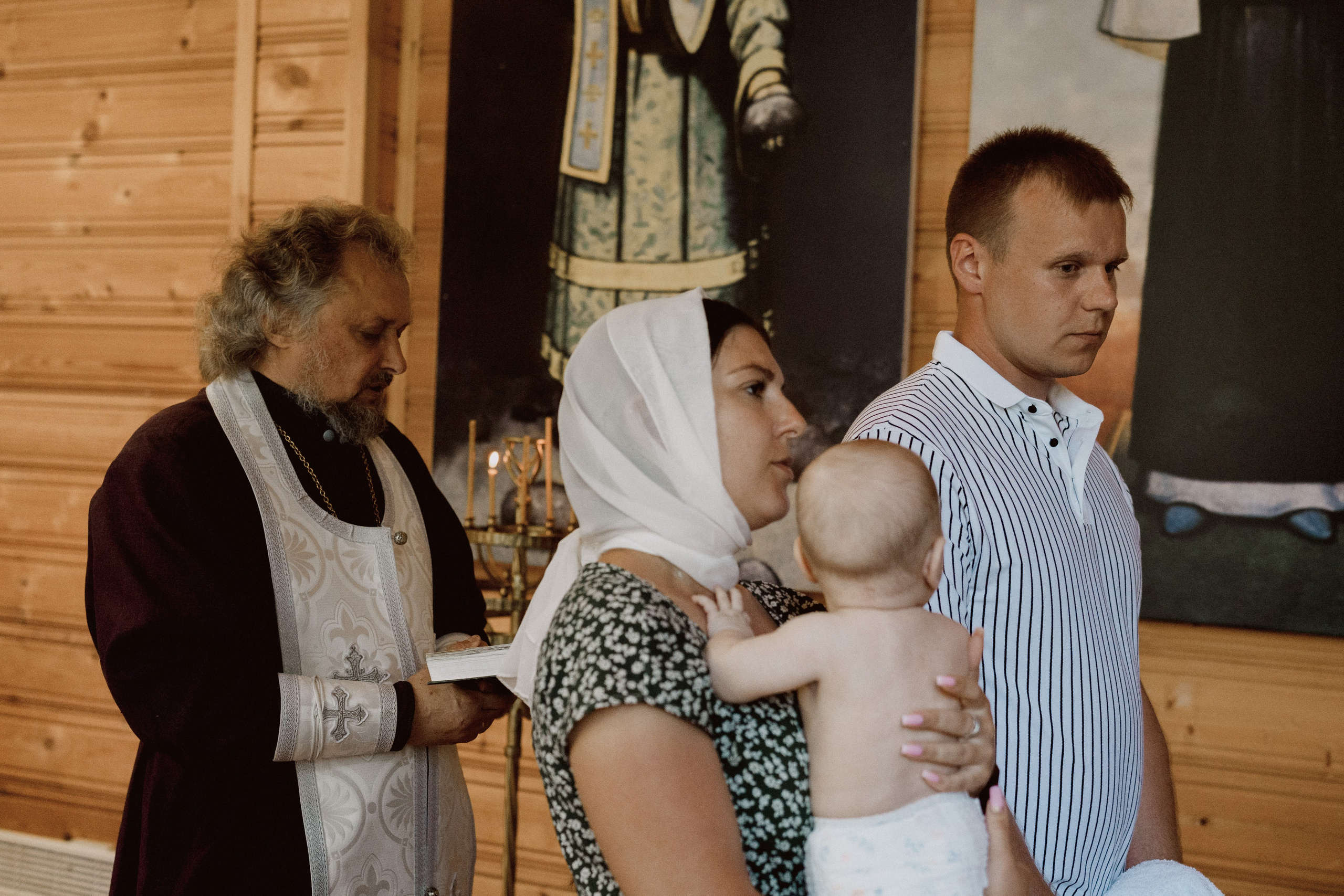 Крещение в храме Св. Спиридона Тримифунтского г. Ломоносов. Семейный фотограф и видеограф Алёна Ким