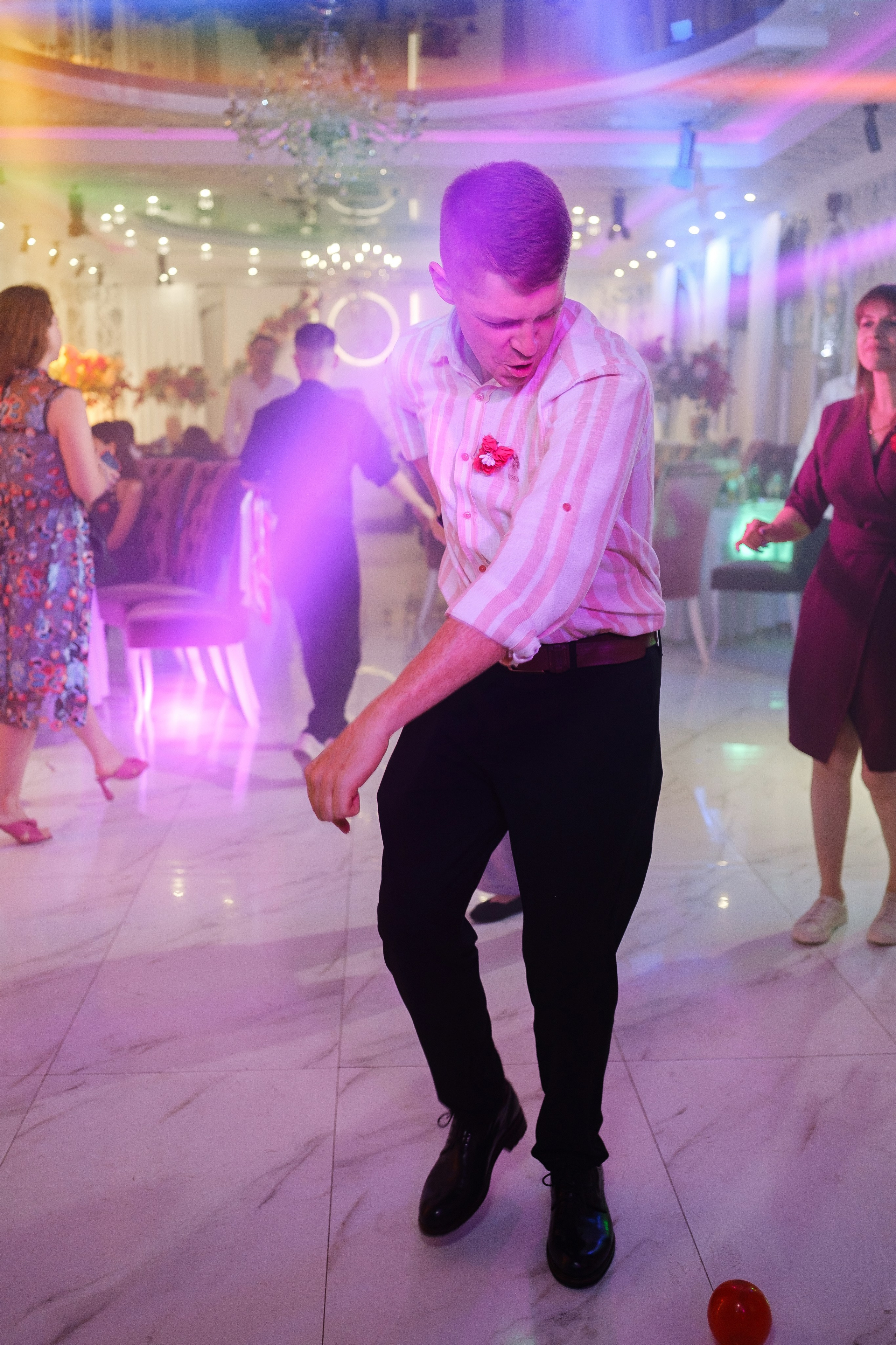 Михаил и Юлия. Свадебный фотограф | репортаж | праздники | крещение