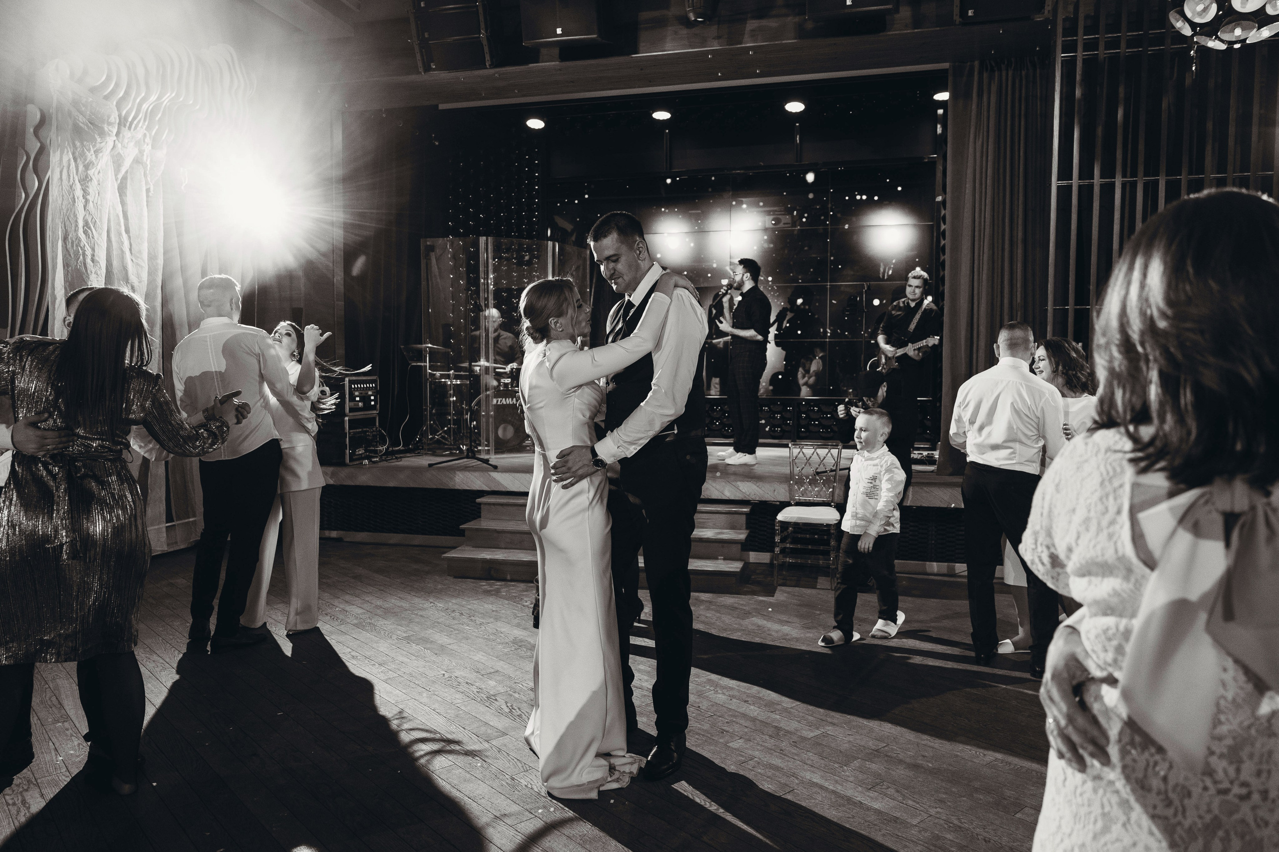 Ян и Екатерина (Дали Хол). Свадебный и семейный фотограф в городе Сургуте Стерликова Светлана