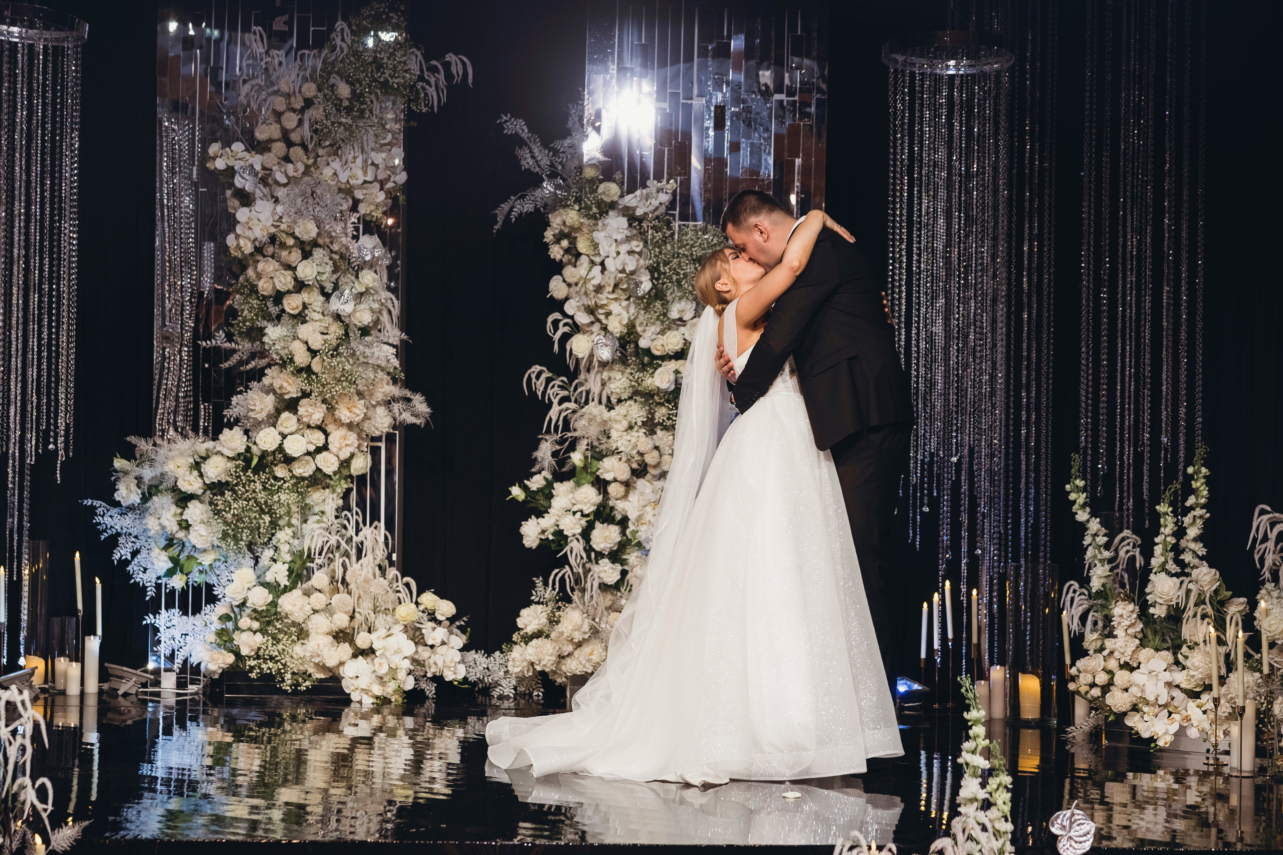 Ян и Екатерина (Дали Хол). Свадебный и семейный фотограф в городе Сургуте Стерликова Светлана