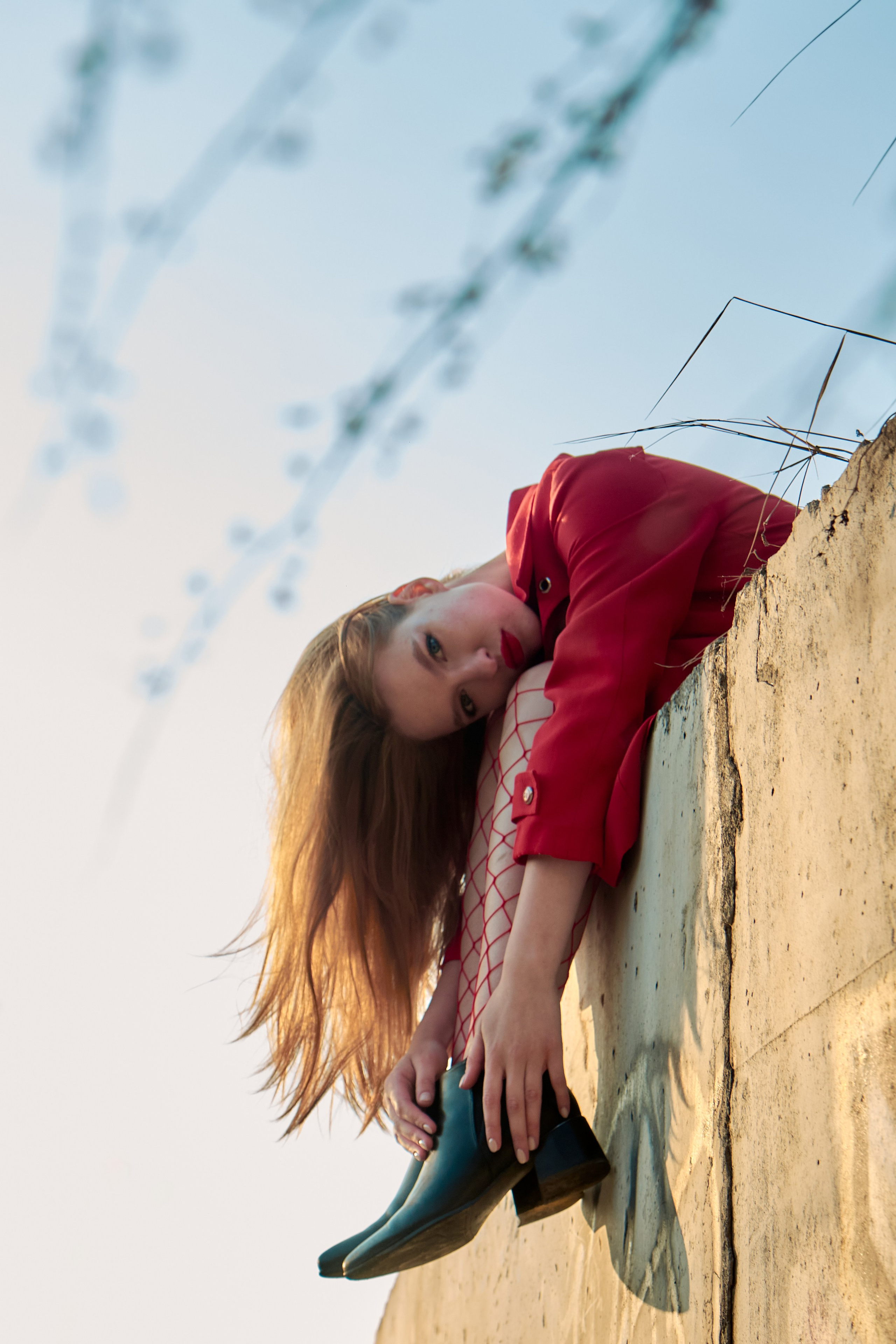 Инна, съёмка в пальто. Предметный и репортажный фотограф Алексей Кротов