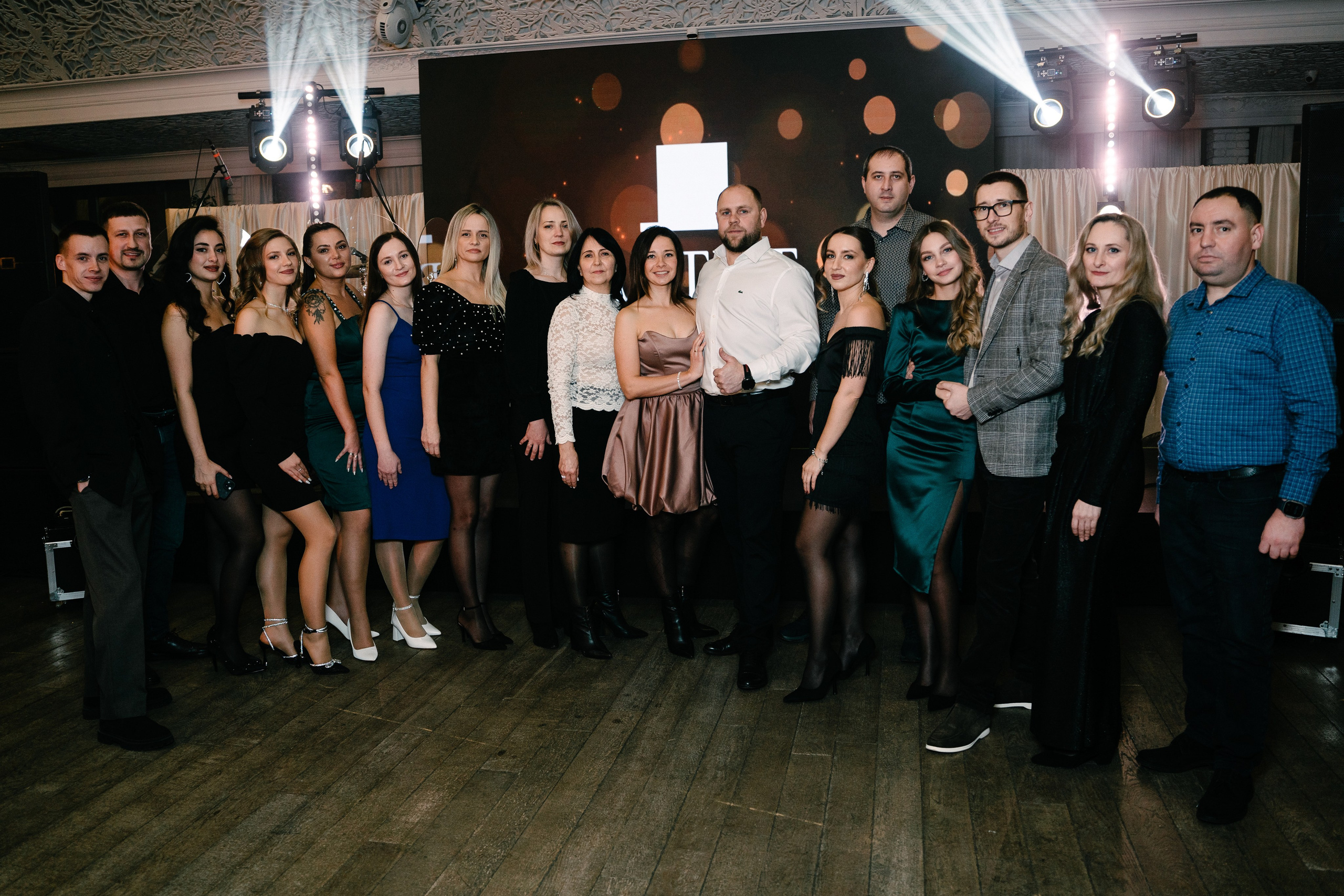 Новогодний вечер в Артисте. Свадебный и семейный фотограф в Воронеже Анастасия Бойко