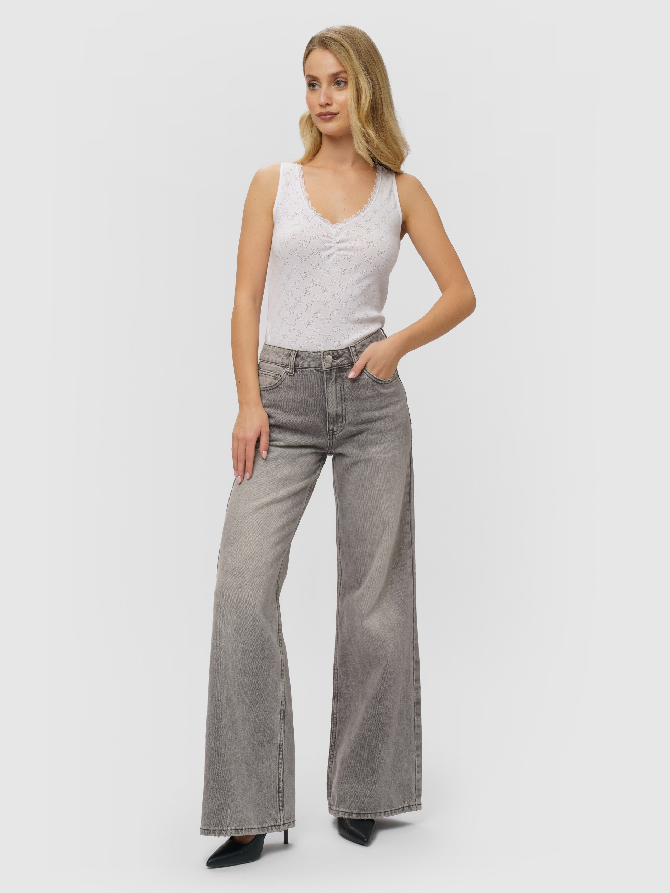 Яна, 42-44 р-р, рост 175. KED Production — продакшн из СПб. Создаём фото, видео и контент, который помогает брендам и селлерам продавать больше