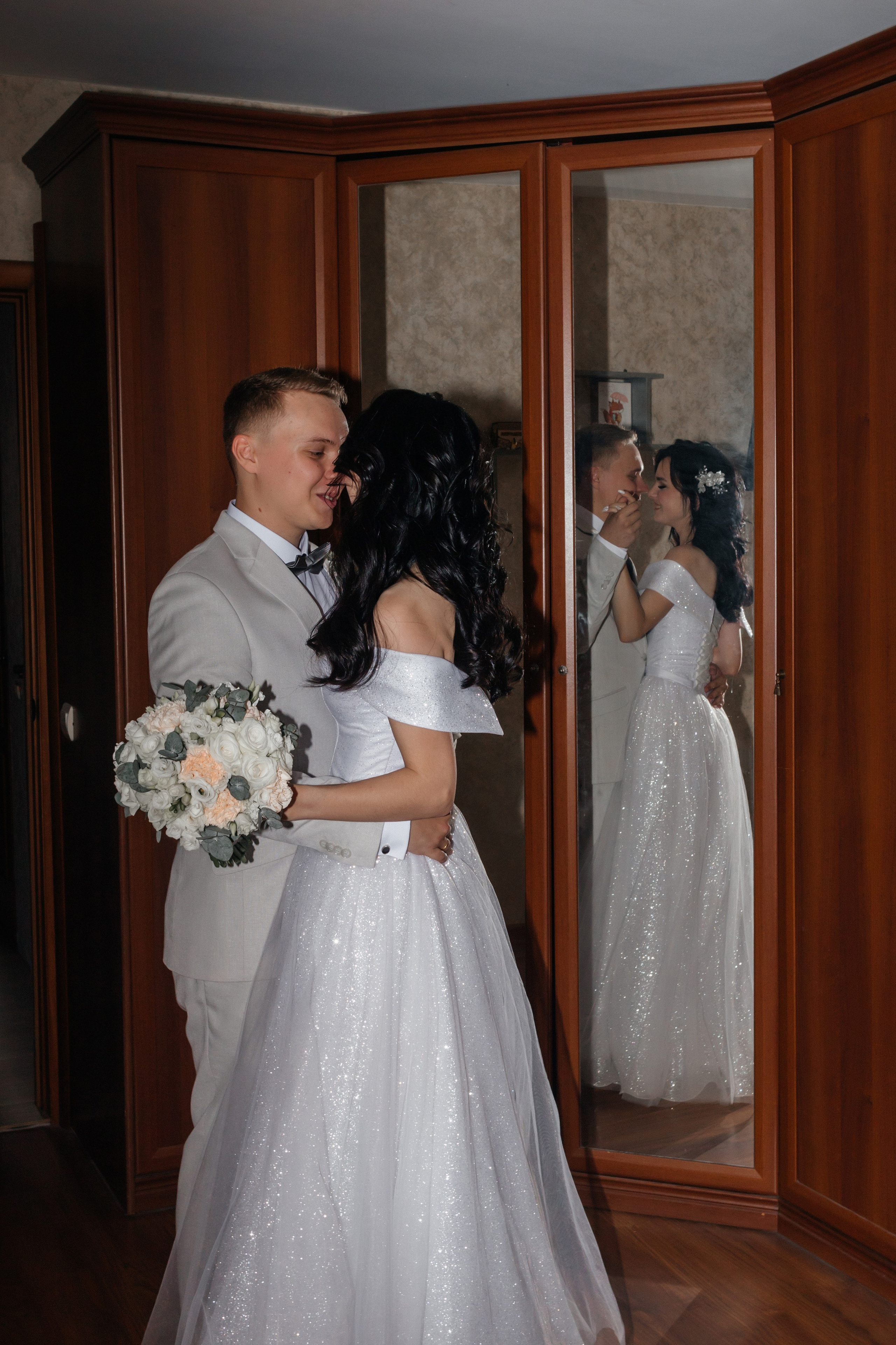 Полный день для пары Татьяны и Максима в ресторане План Б. Свадебный фотограф и фотограф Love-Store в Нижнем Новгороде Анастасия