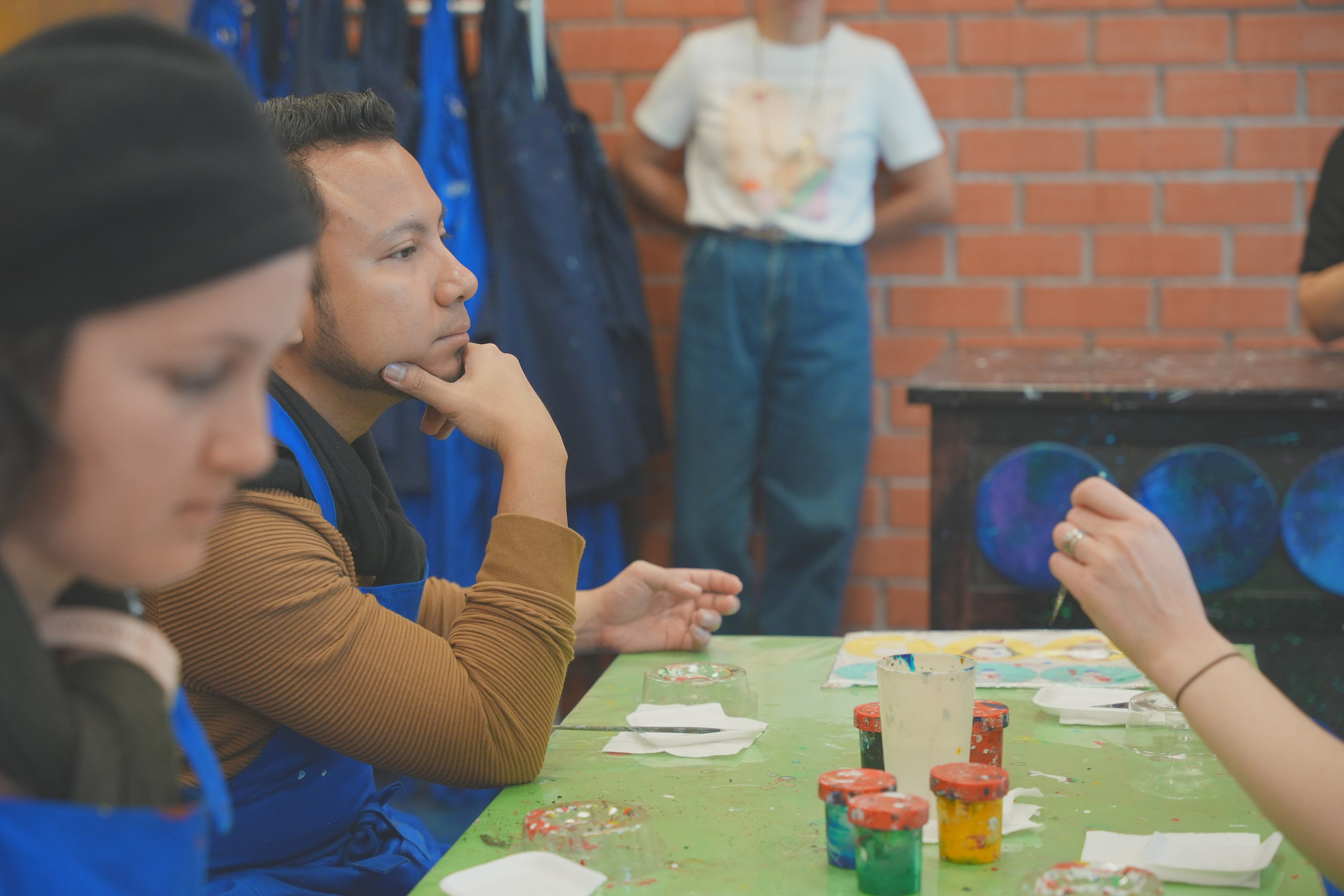 Экскурсия для туристов. Уголок фототворчества Никиты Усачева