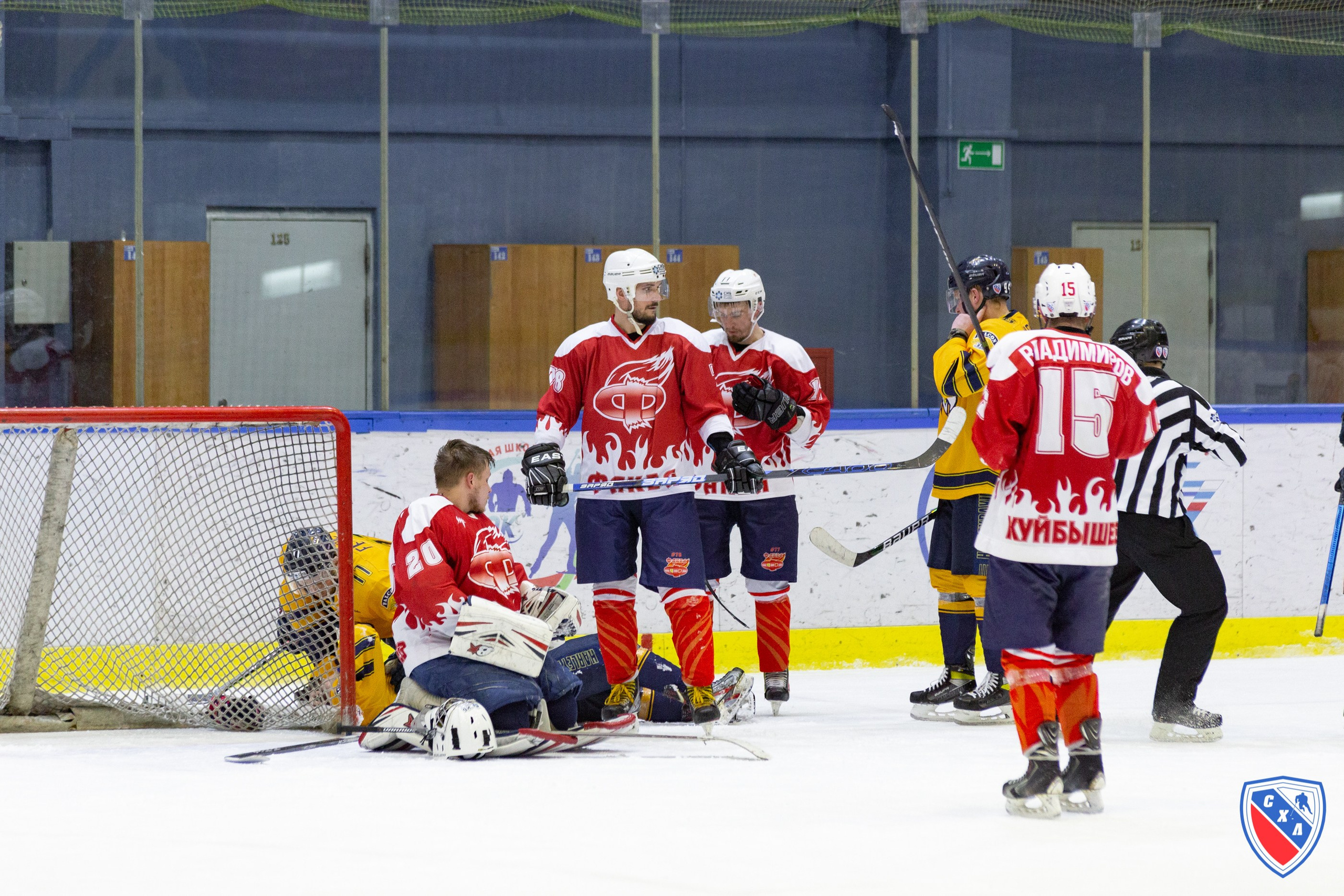 Хоккей. Фотограф Комаров Сергей