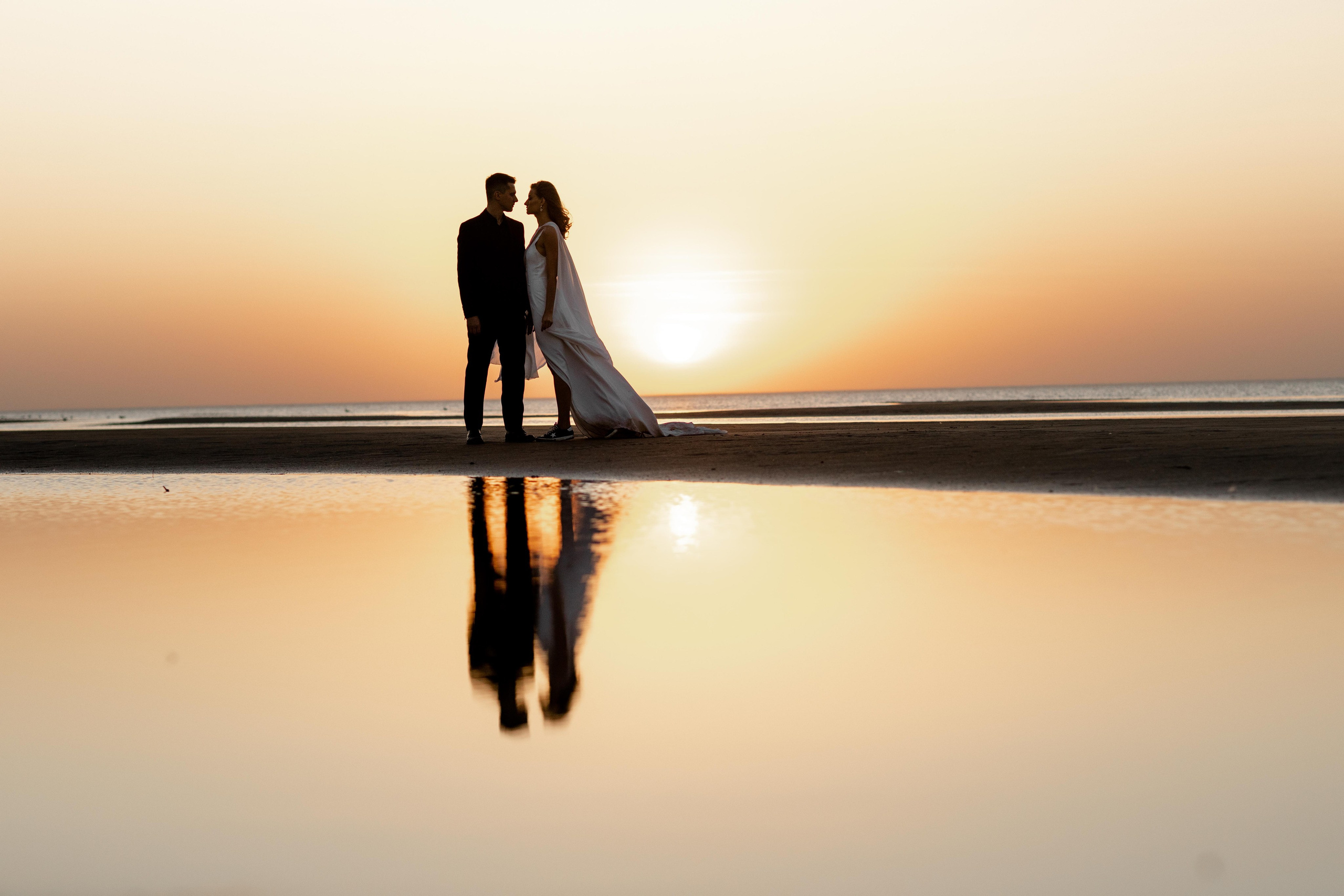 На берегу моря. Свадебный фотограф в Москве Топтыгин Иван