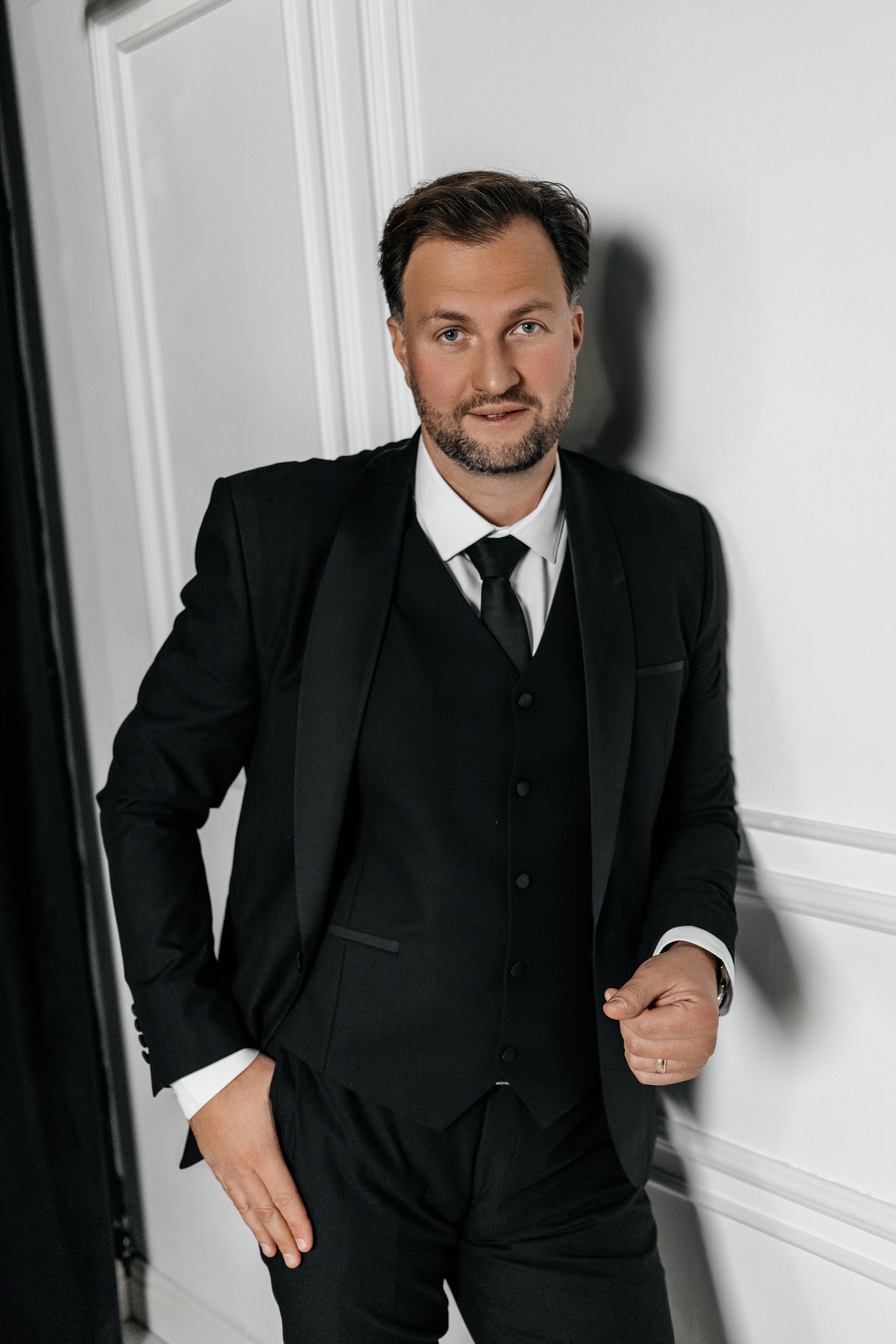 Бизнес-портрет для ведущего мероприятий. КОНТЕНТ ФОТОГРАФ