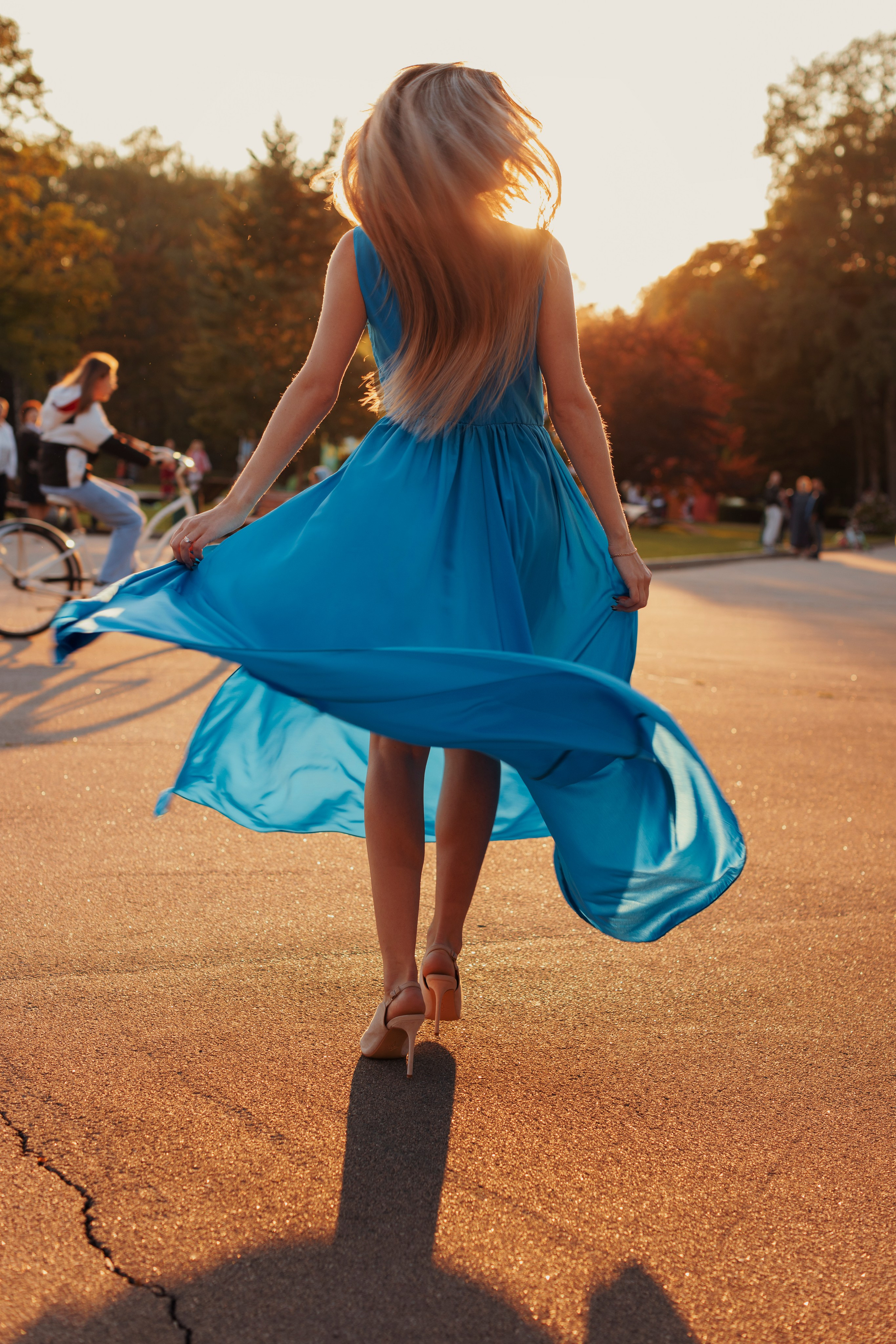 Оля и летний день, фотосессия девшки в центральном парке культуры и отдыха, г. Тула. Фотограф в Туле — Борисов Николай