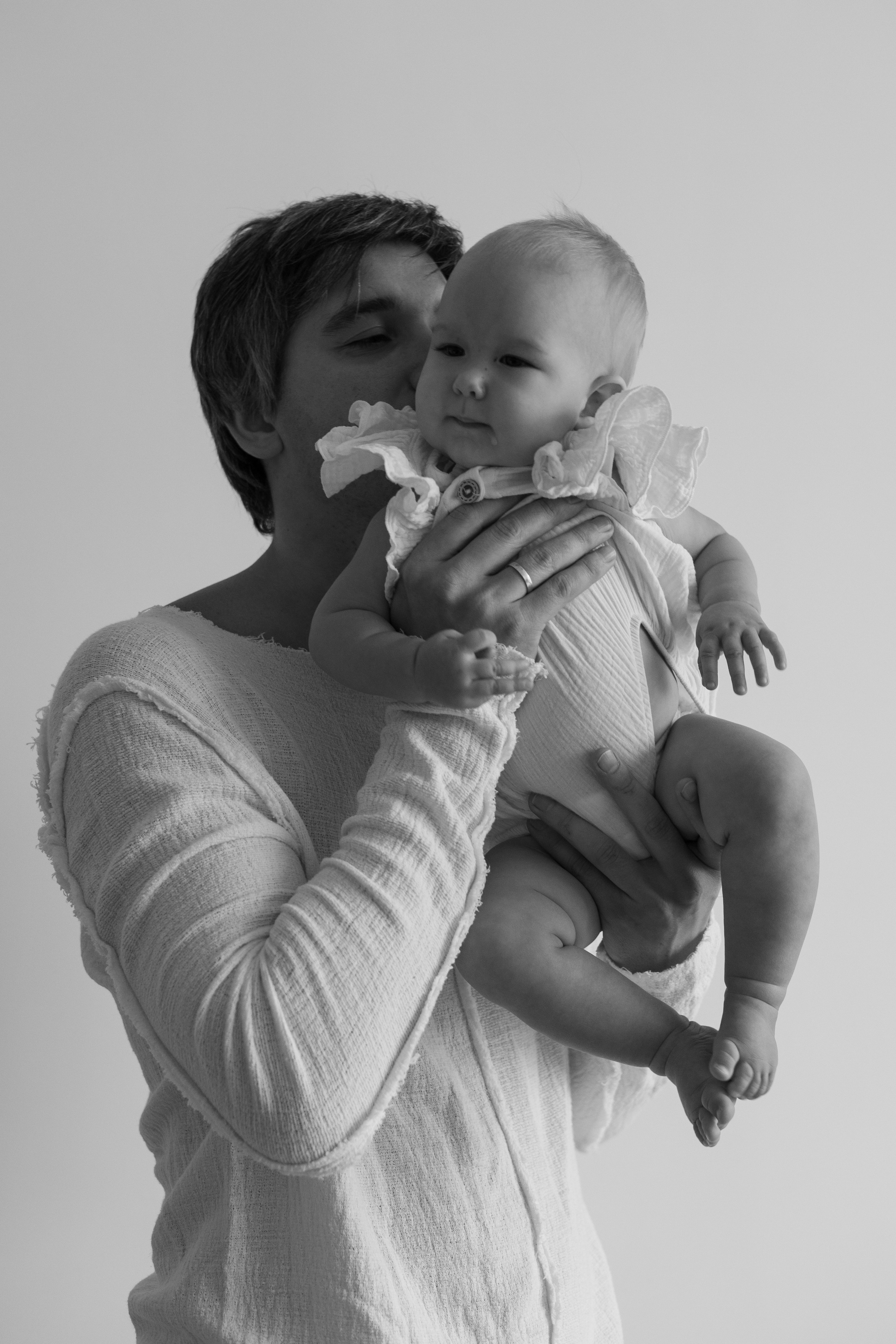 Ник, Карина, Ричард, Линда. Привет! Меня зовут Эльвира, я фотограф в Екатеринбурге