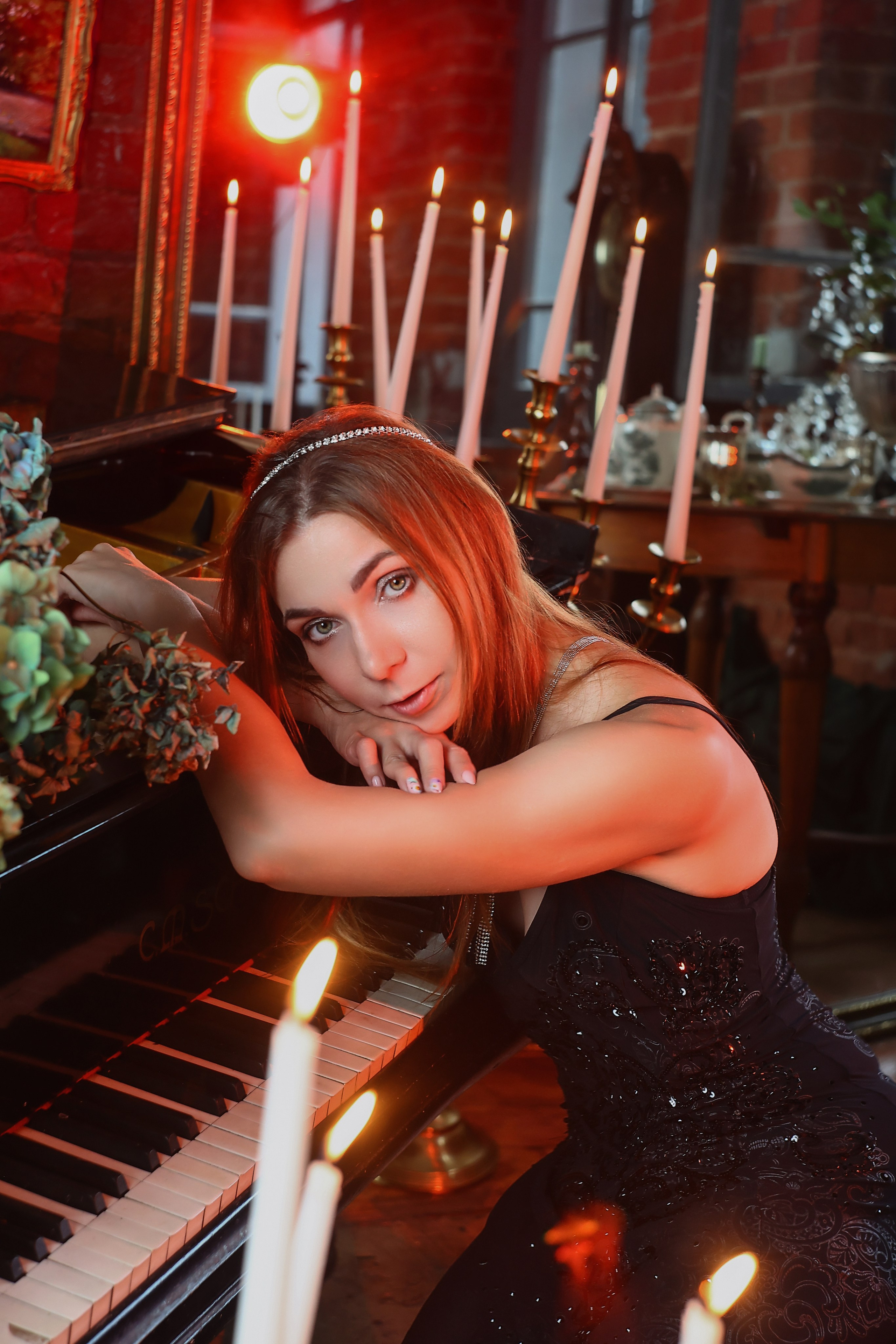 До конца августа снимаю мистическую сказку в локации МОХ. Фотограф Vivien Rocher г. Москва