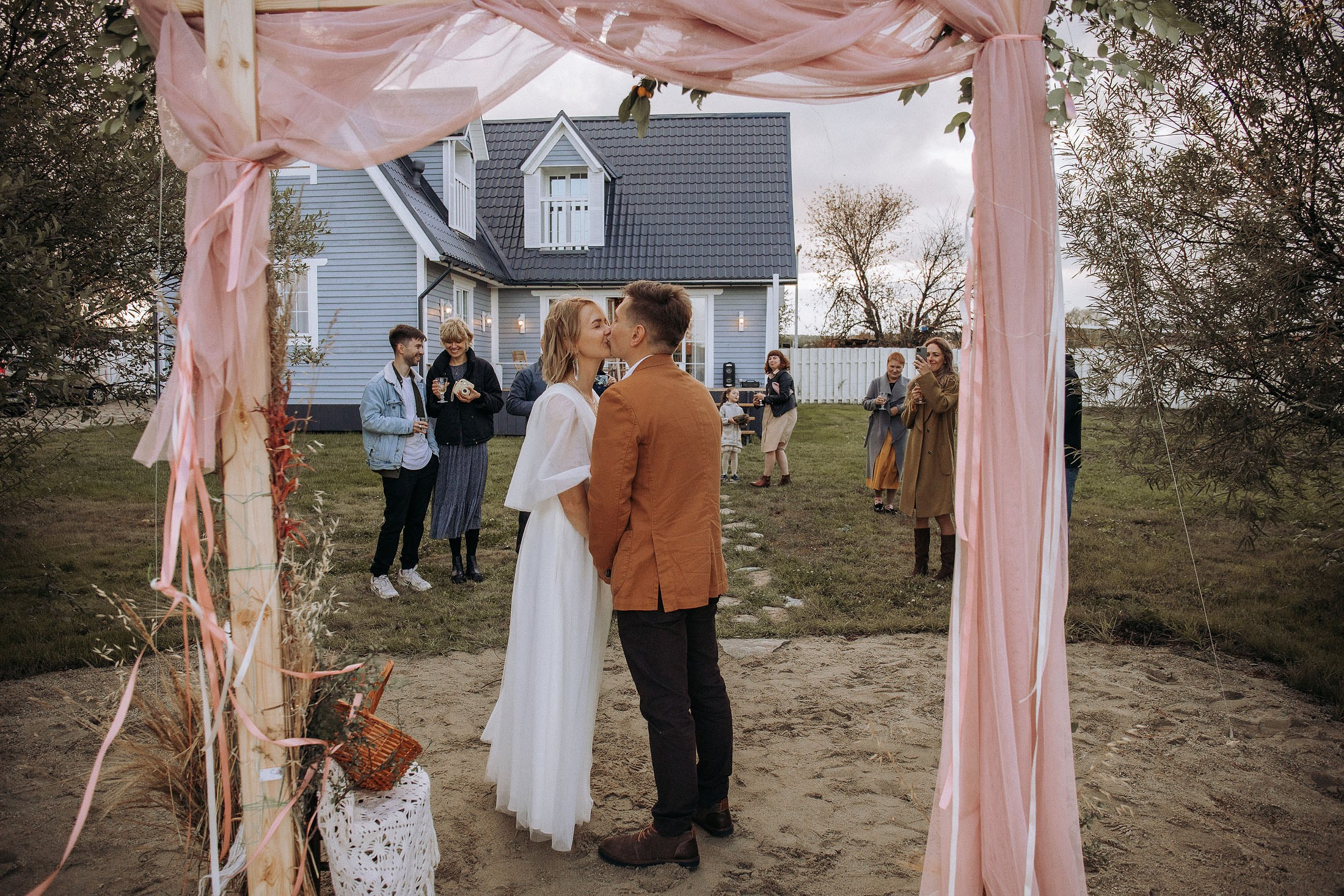 регистрация свадьбы на улице