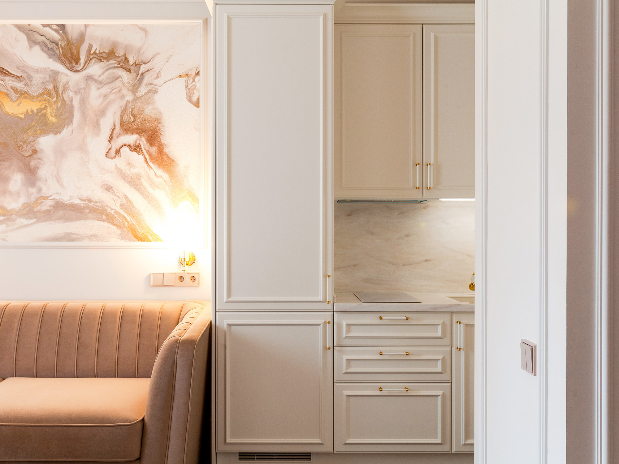 Интерьерная фотосъемка двухкомнатного апартамента в Сочи. Интерьерный фотограф Москва