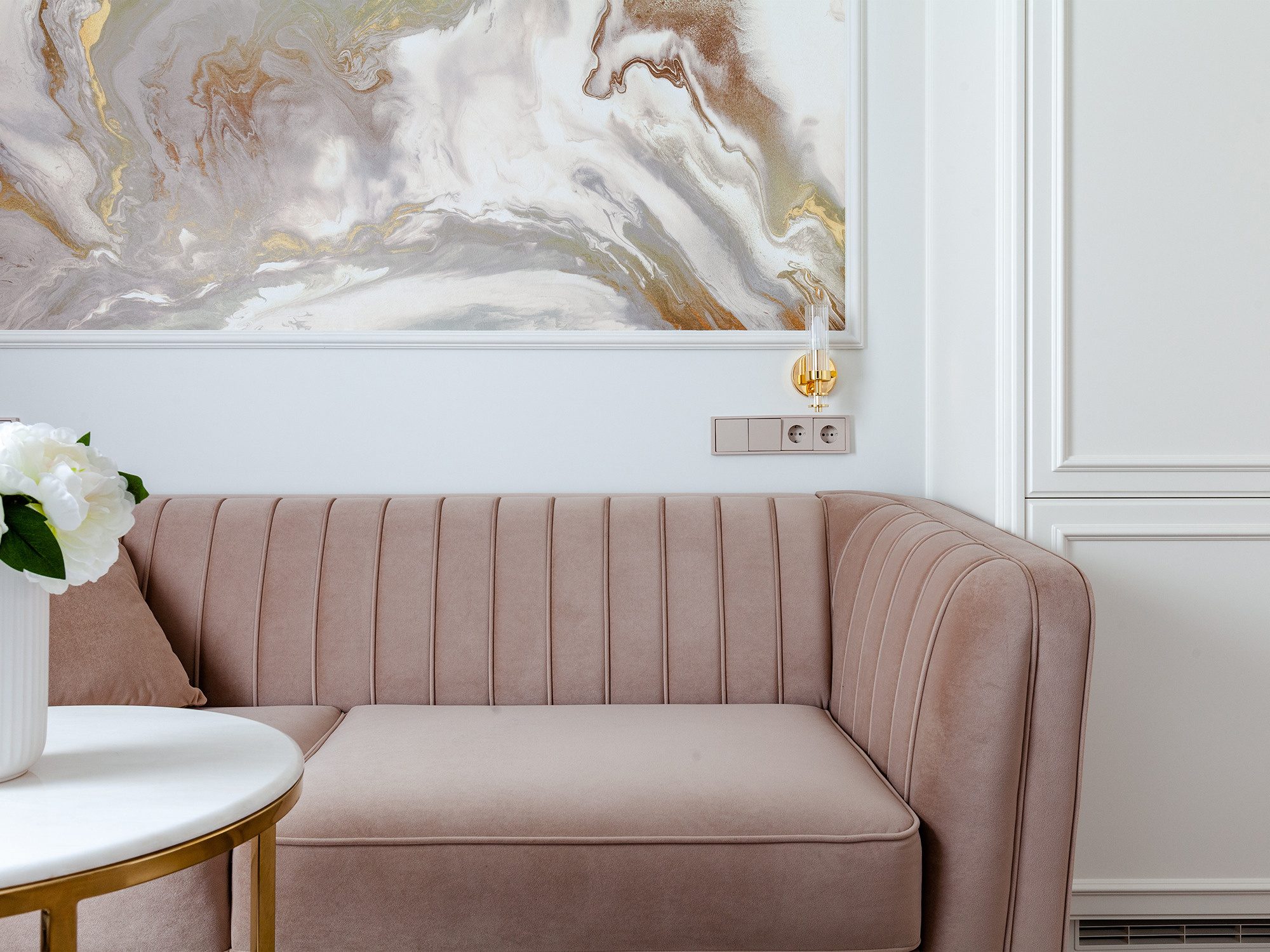 Интерьерная фотосъемка двухкомнатного апартамента в Сочи. Интерьерный фотограф Москва