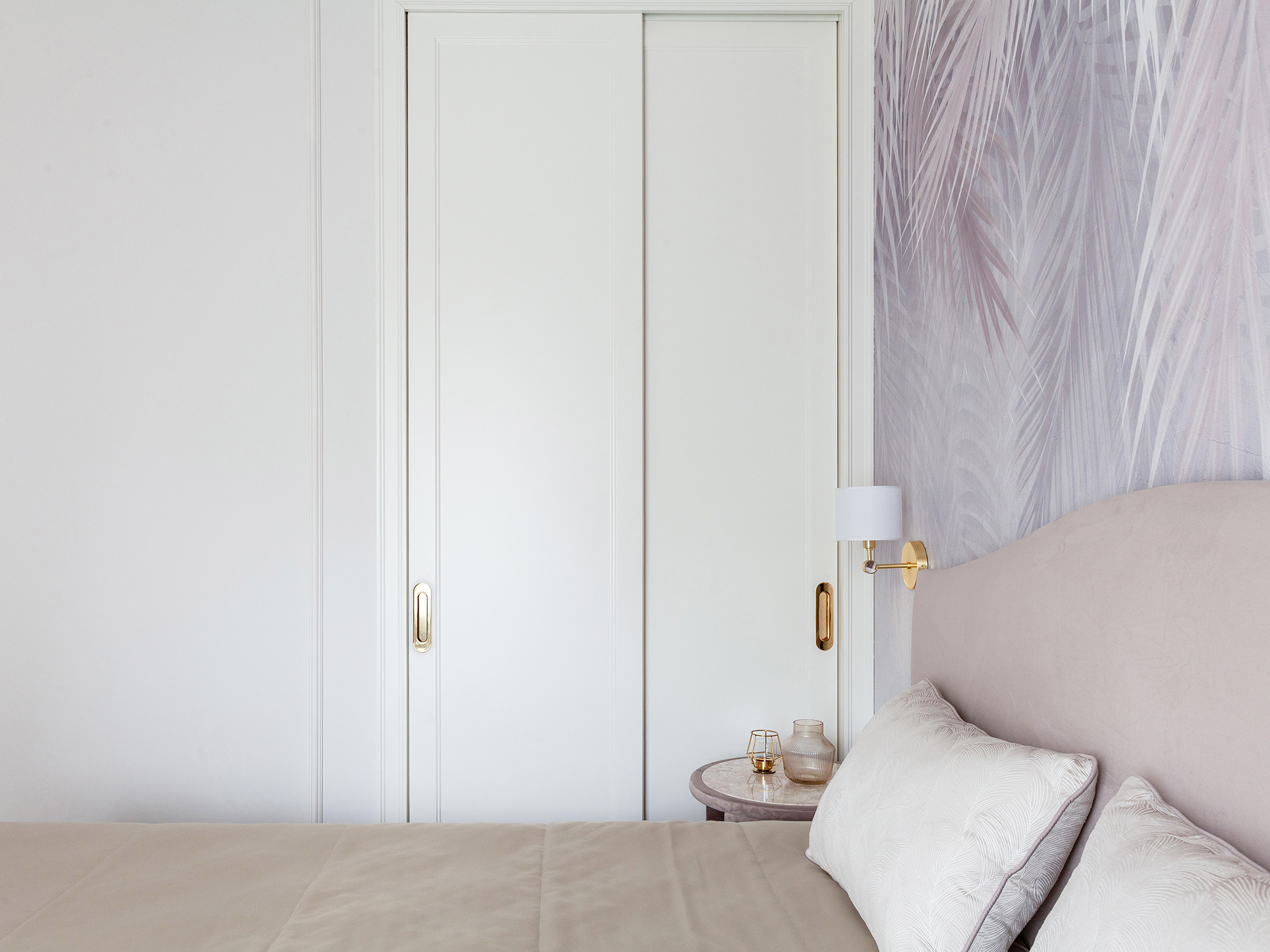 Интерьерная фотосъемка двухкомнатного апартамента в Сочи. Интерьерный фотограф Москва