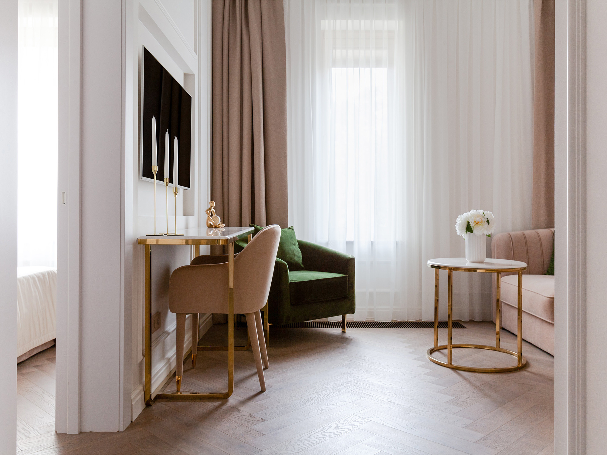 Интерьерная фотосъемка двухкомнатного апартамента в Сочи. Интерьерный фотограф Москва