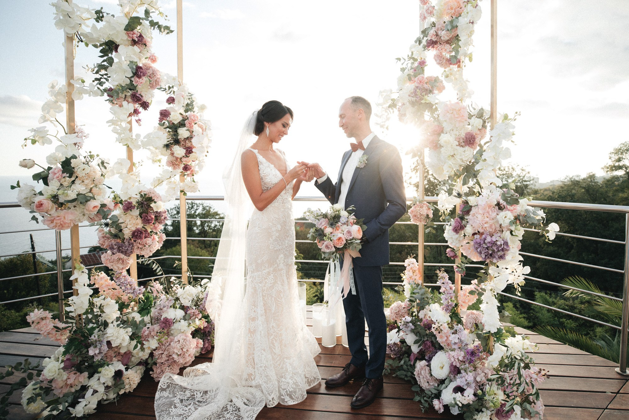 Свадебная фотосессия на вилле в Сочи. Свадебный, репортажный фотограф Дмитрий Макарченко