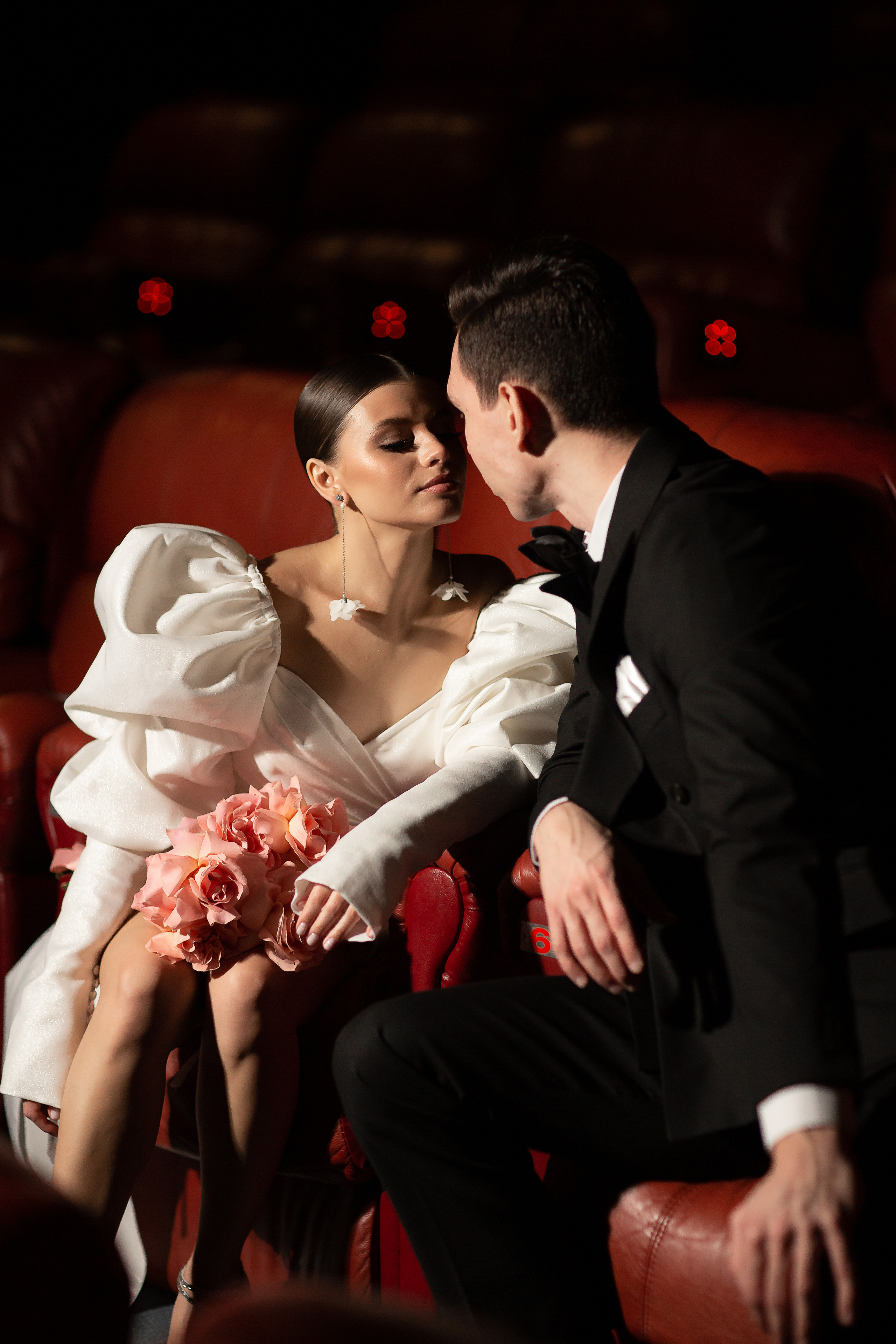 Свадебная фотосессия в кинотеатре. Фотограф в Нижнем Новгороде Нестерова Кристина