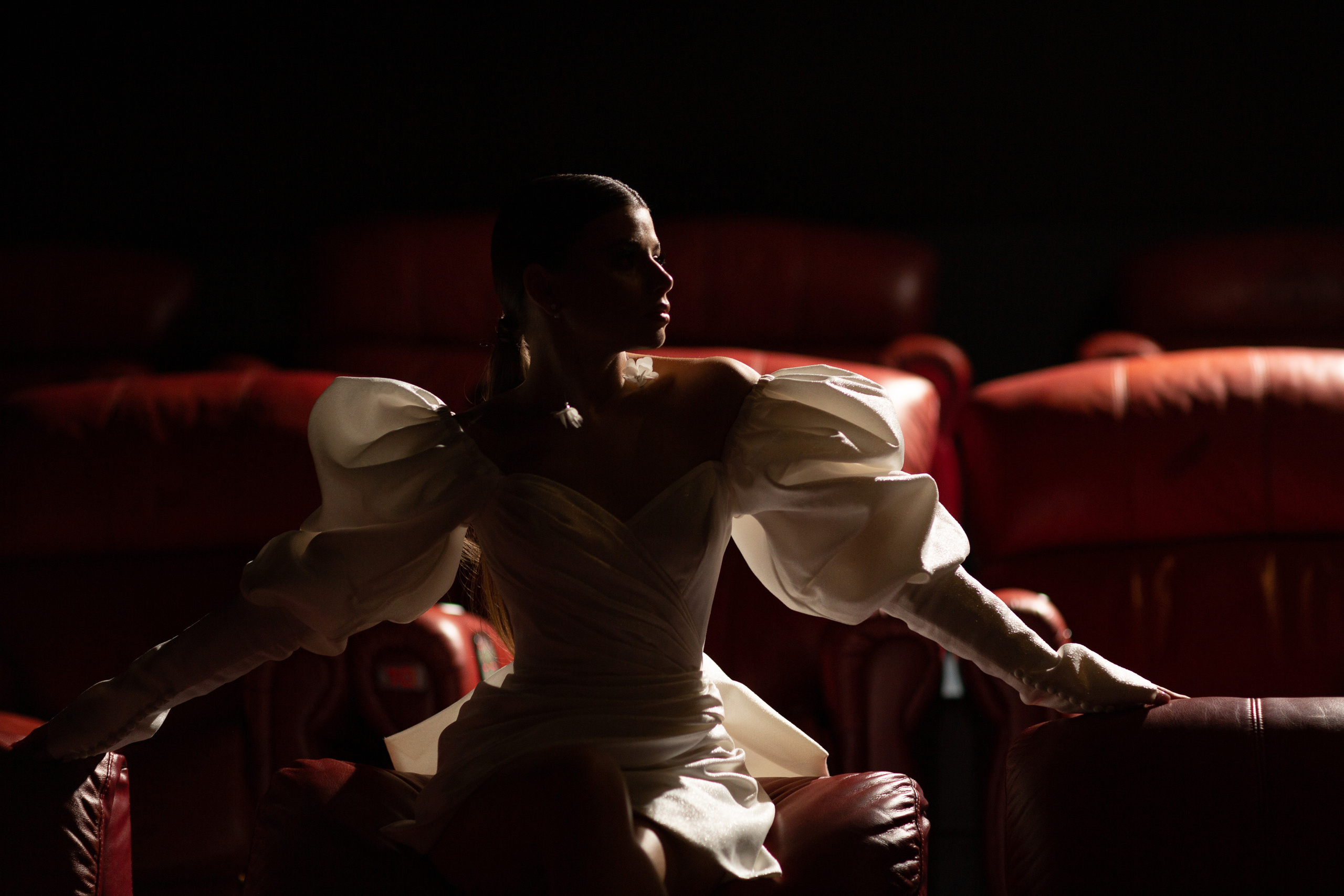 Свадебная фотосессия в кинотеатре. Фотограф в Нижнем Новгороде Нестерова Кристина