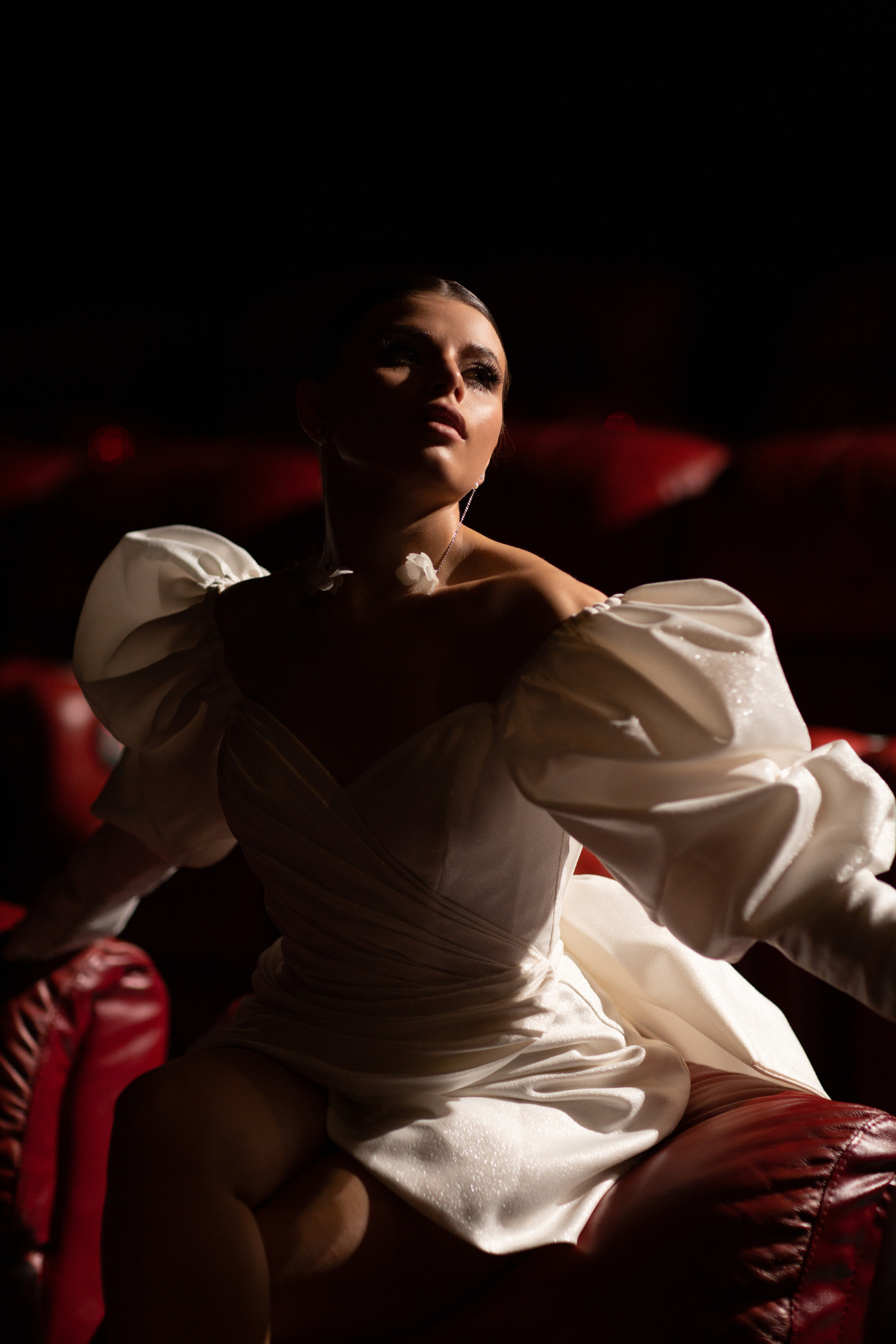 Свадебная фотосессия в кинотеатре. Фотограф в Нижнем Новгороде Нестерова Кристина