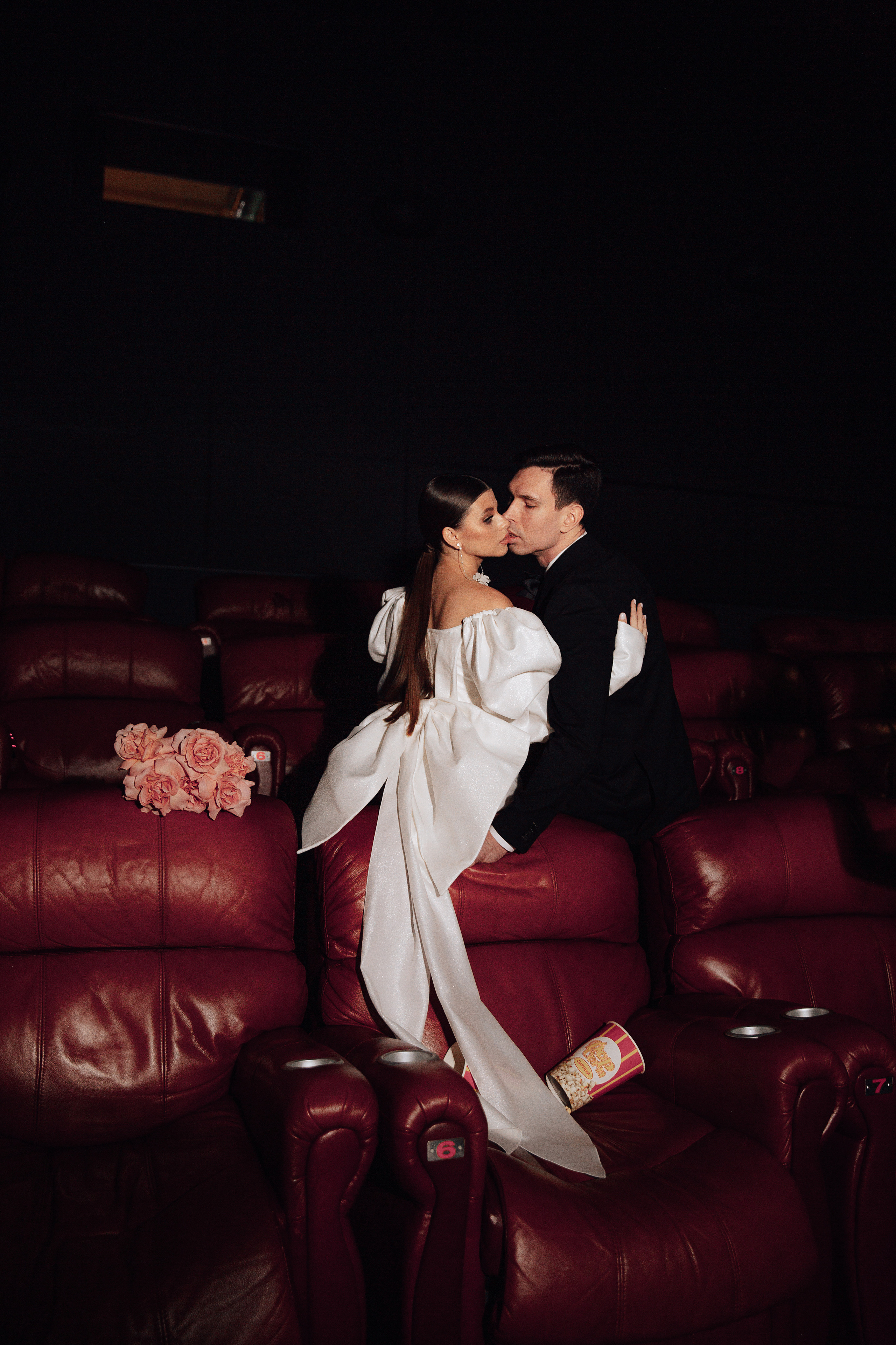 Свадебная фотосессия в кинотеатре. Фотограф в Нижнем Новгороде Нестерова Кристина