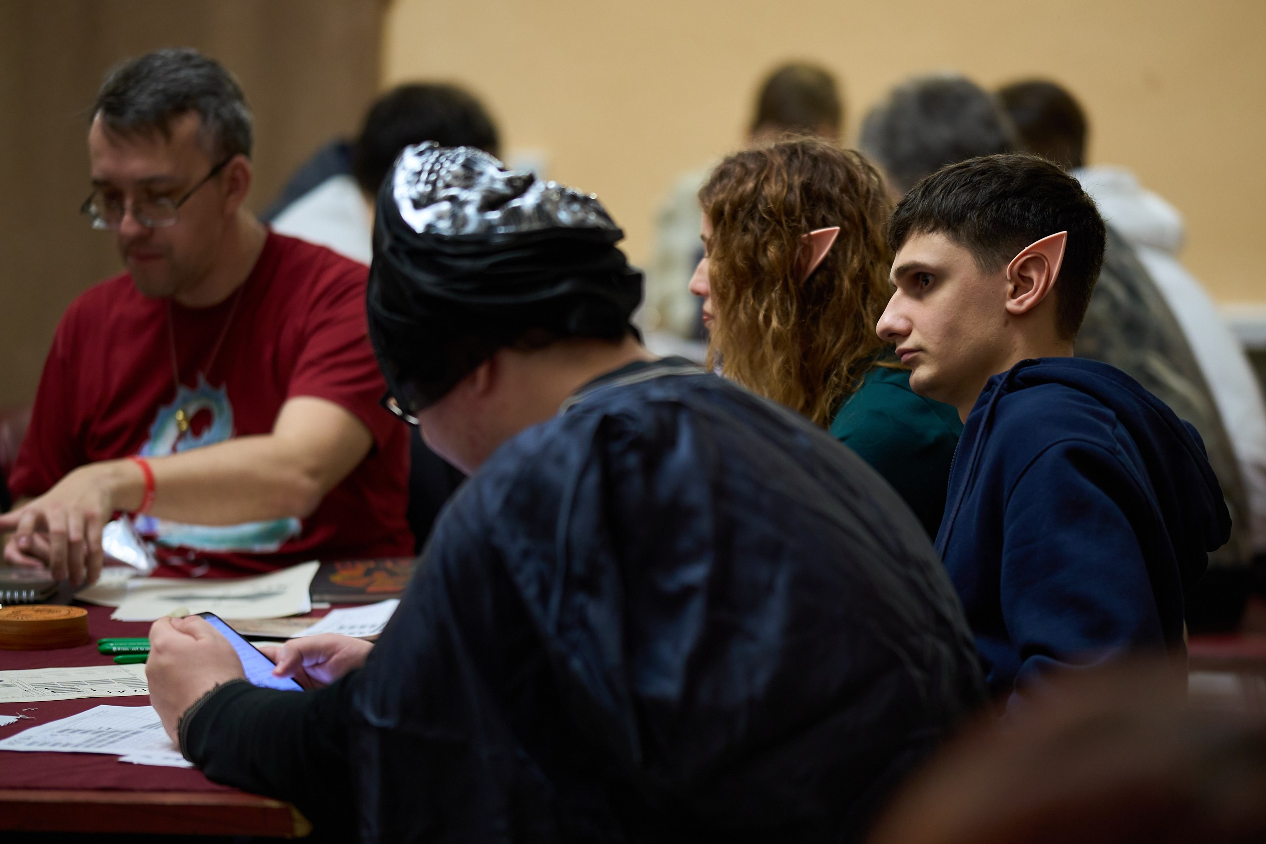 Мантикон V (2025). Фотографирует красивое Денис Горностаев