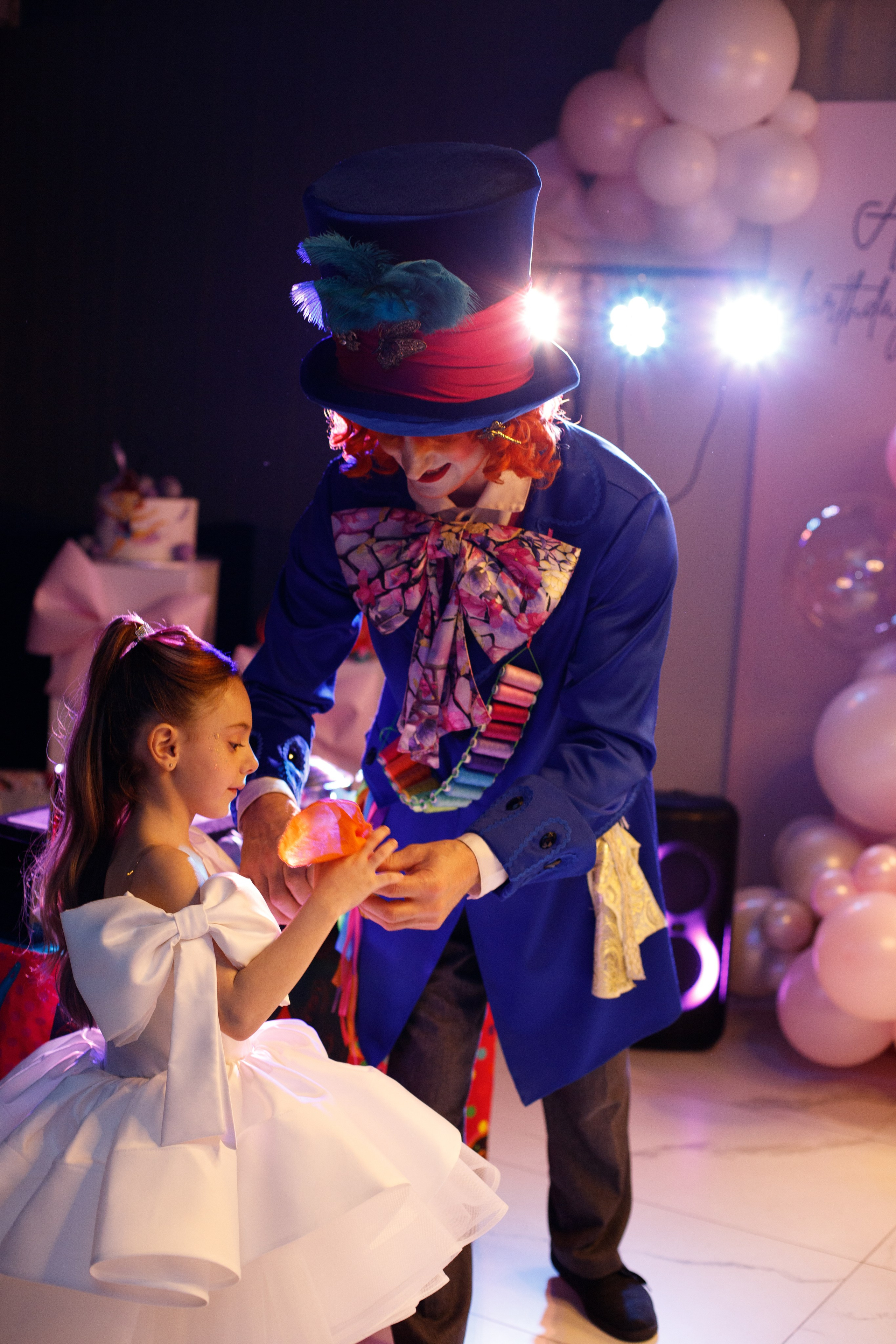 ASIA'S BIRTHDAY PARTY. Photokarish