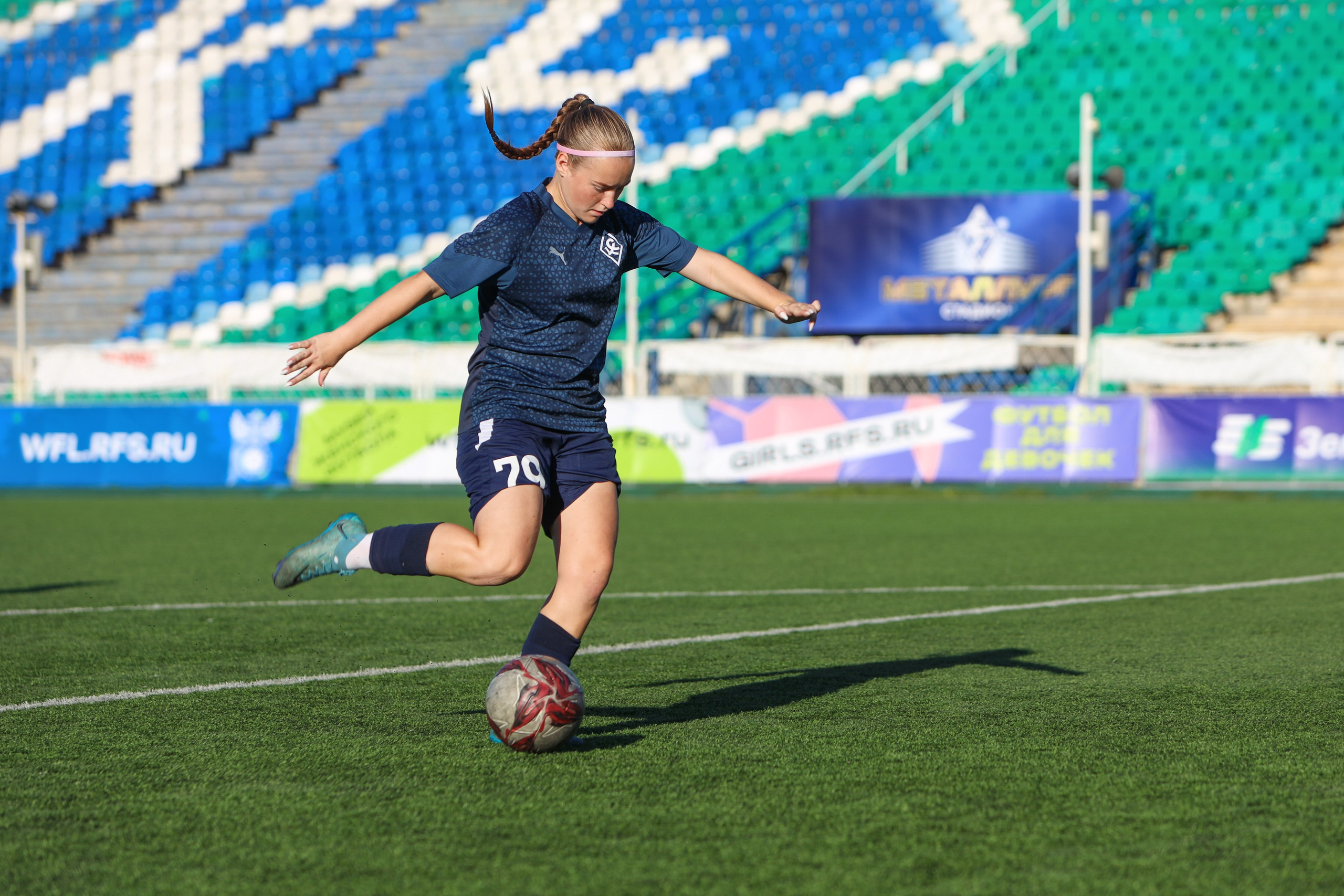 Крылья Советов — Мастер-Сатурн. Молодежная лига по футболу среди женских команд. Спортивный фотограф в Самаре