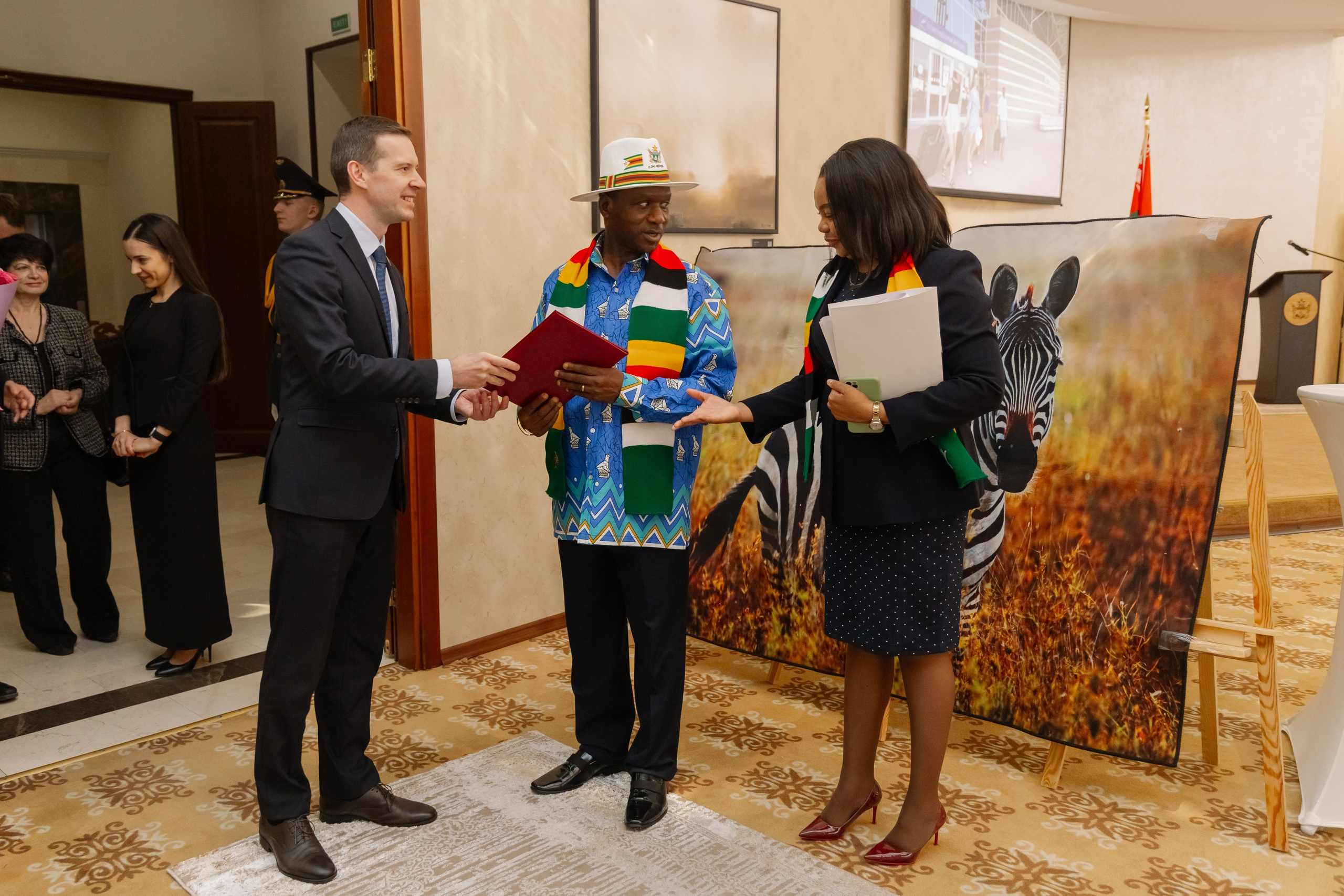 Фотосъемка делегации Посольства Зимбабве в Минске. Свадебный фотограф в Минске/Беларуси Сергей Спиридонов