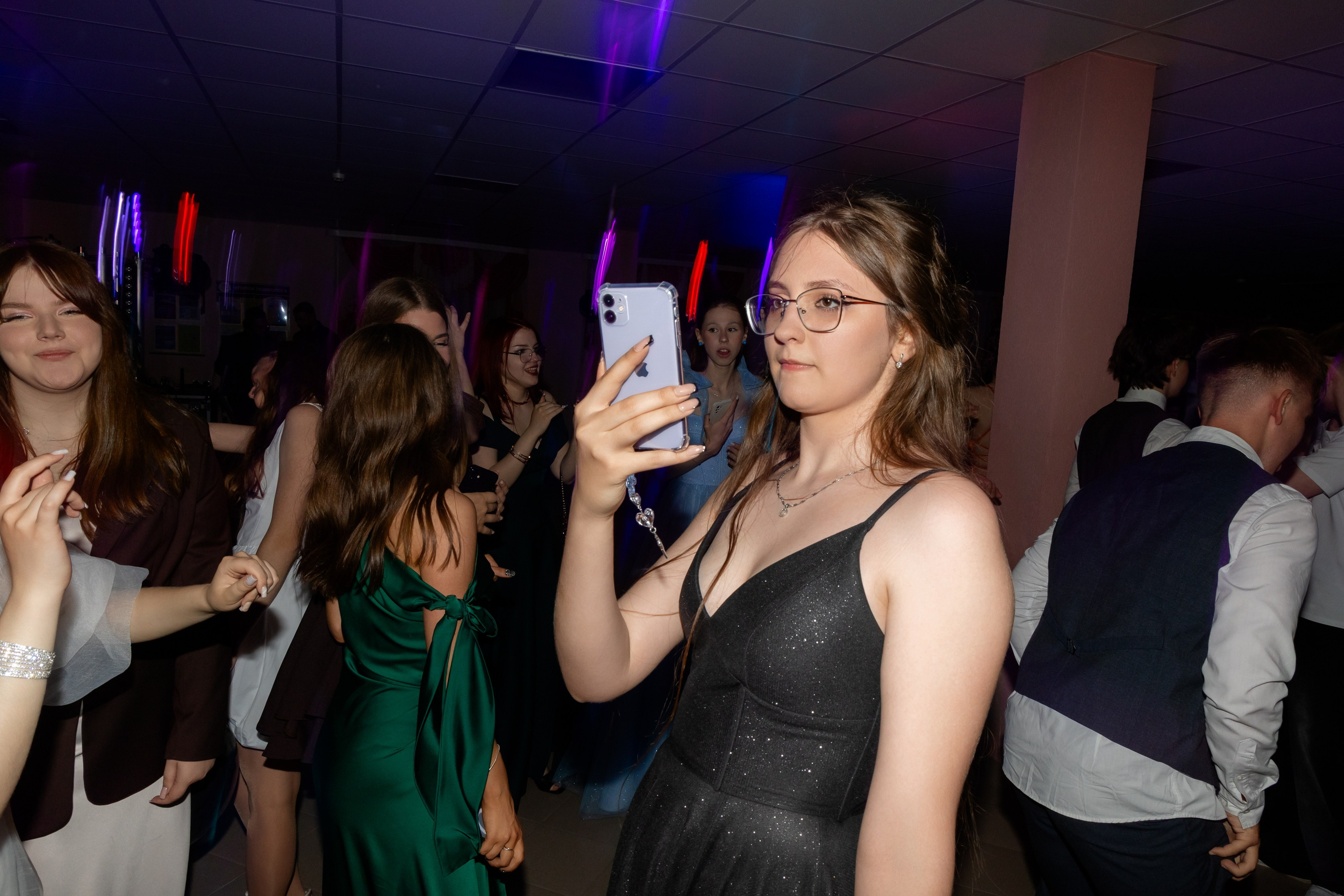 Школьный выпускной 2025 год в Минске, Беларуси. Свадебный фотограф в Минске/Беларуси Сергей Спиридонов