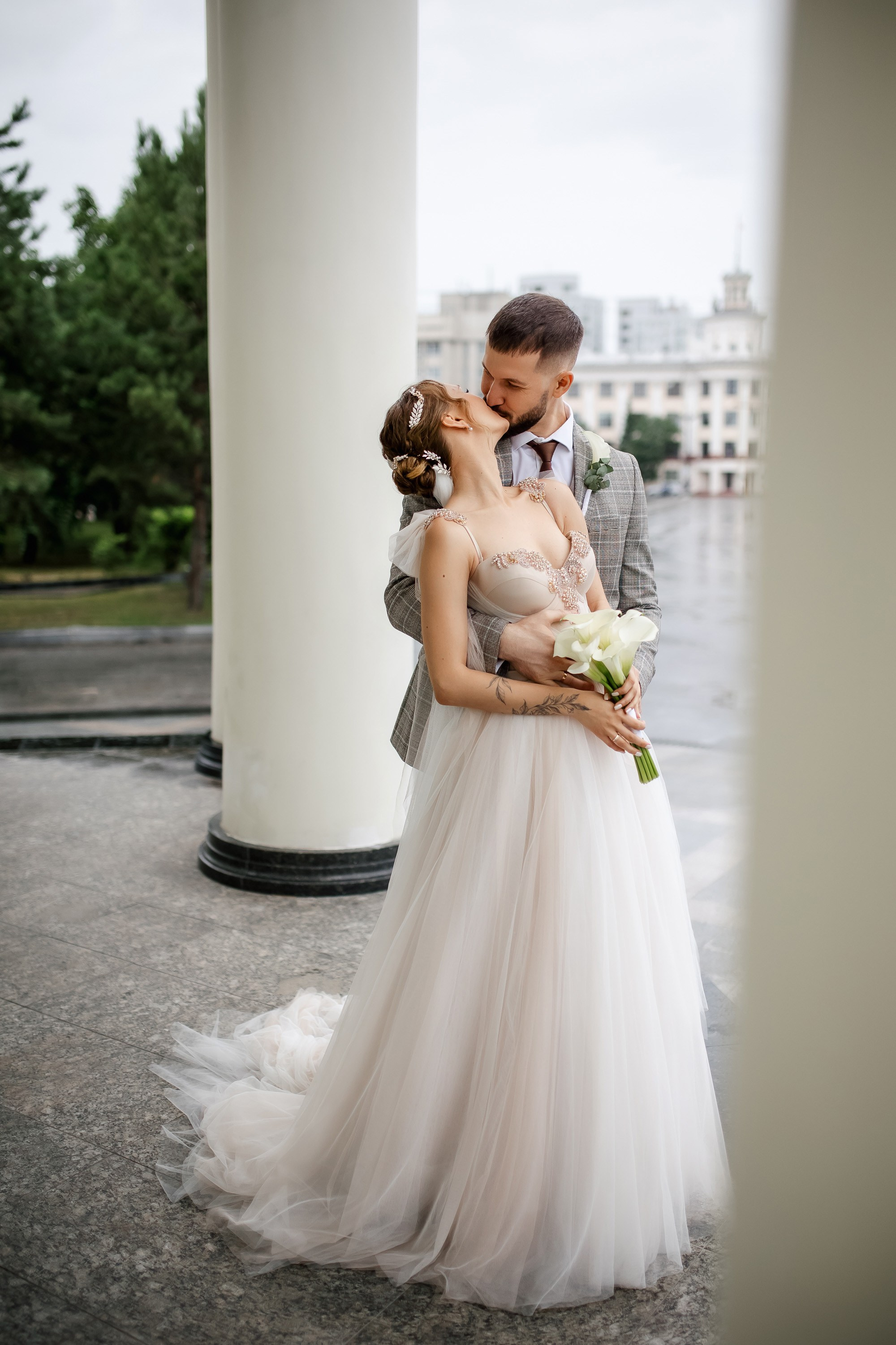 Степан и Ульяна. Утро. Загс. Прогулка. Дождь и солнце. Свадебный фотограф в Хабаровске