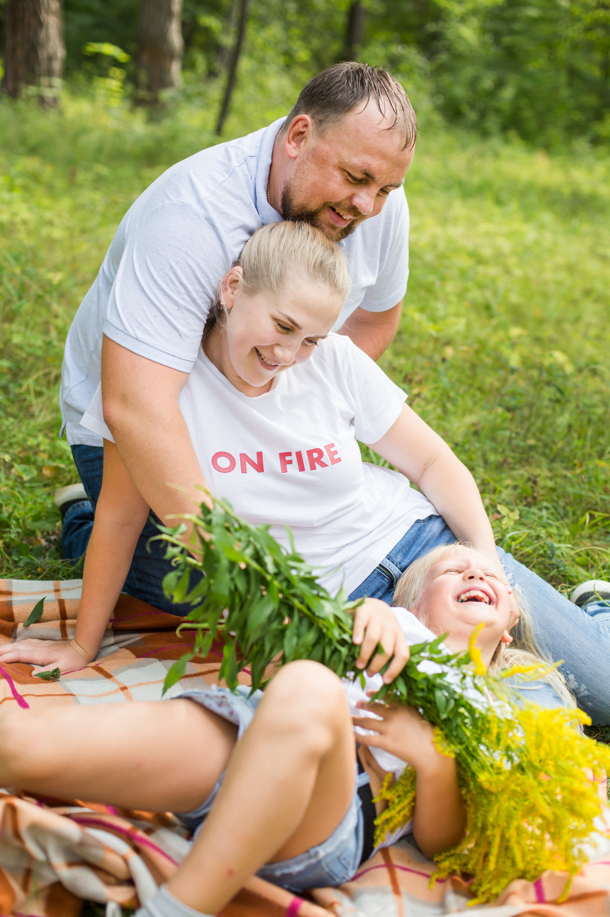 Прогулка в лесу. Репортажный, семейный и детский фотограф в Пензе и Заречном Арина Ермилова. Картины барельеф на заказ
