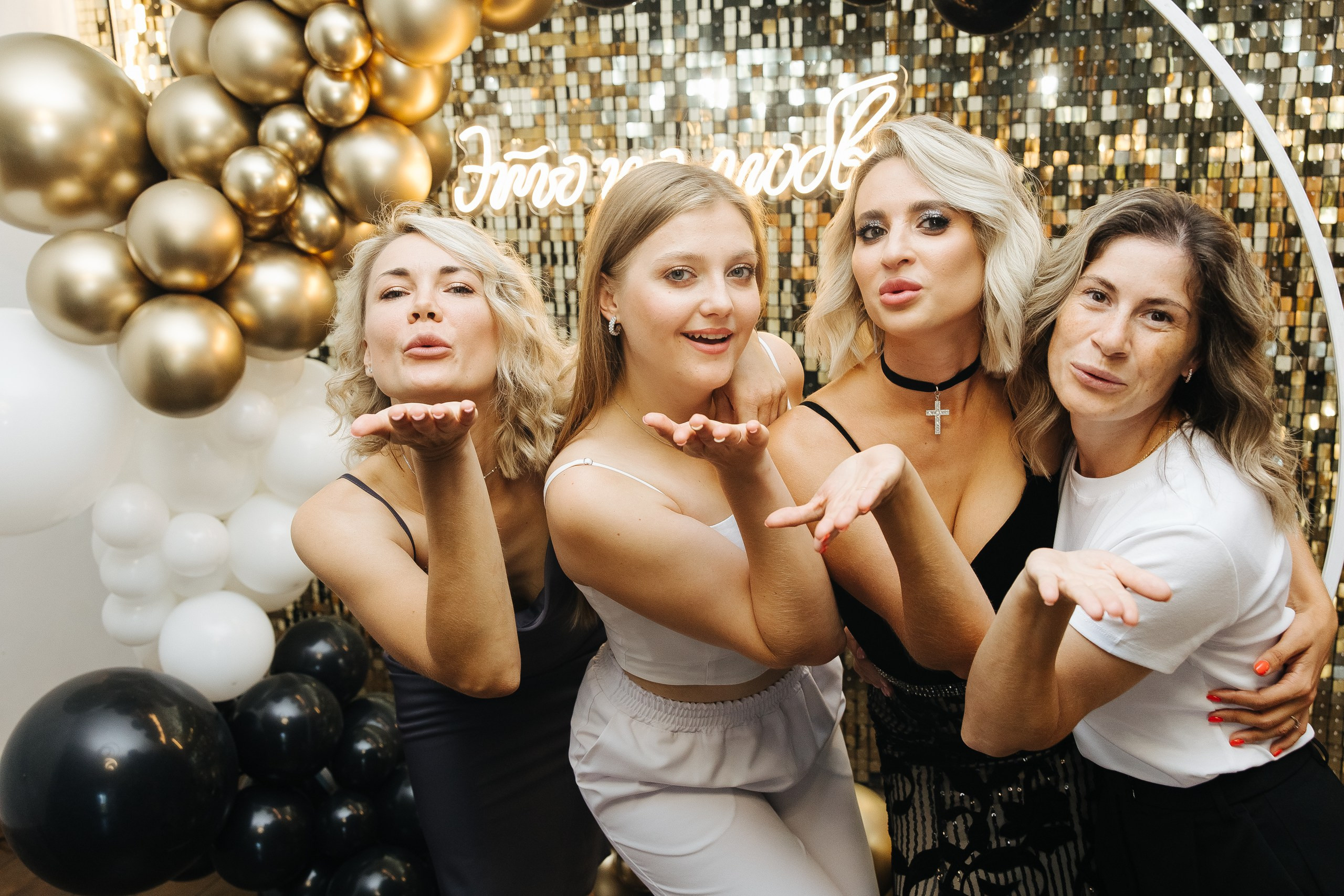 ДР Вероники в Лофте. Фотограф в Красноярске Надежда Воскресенская