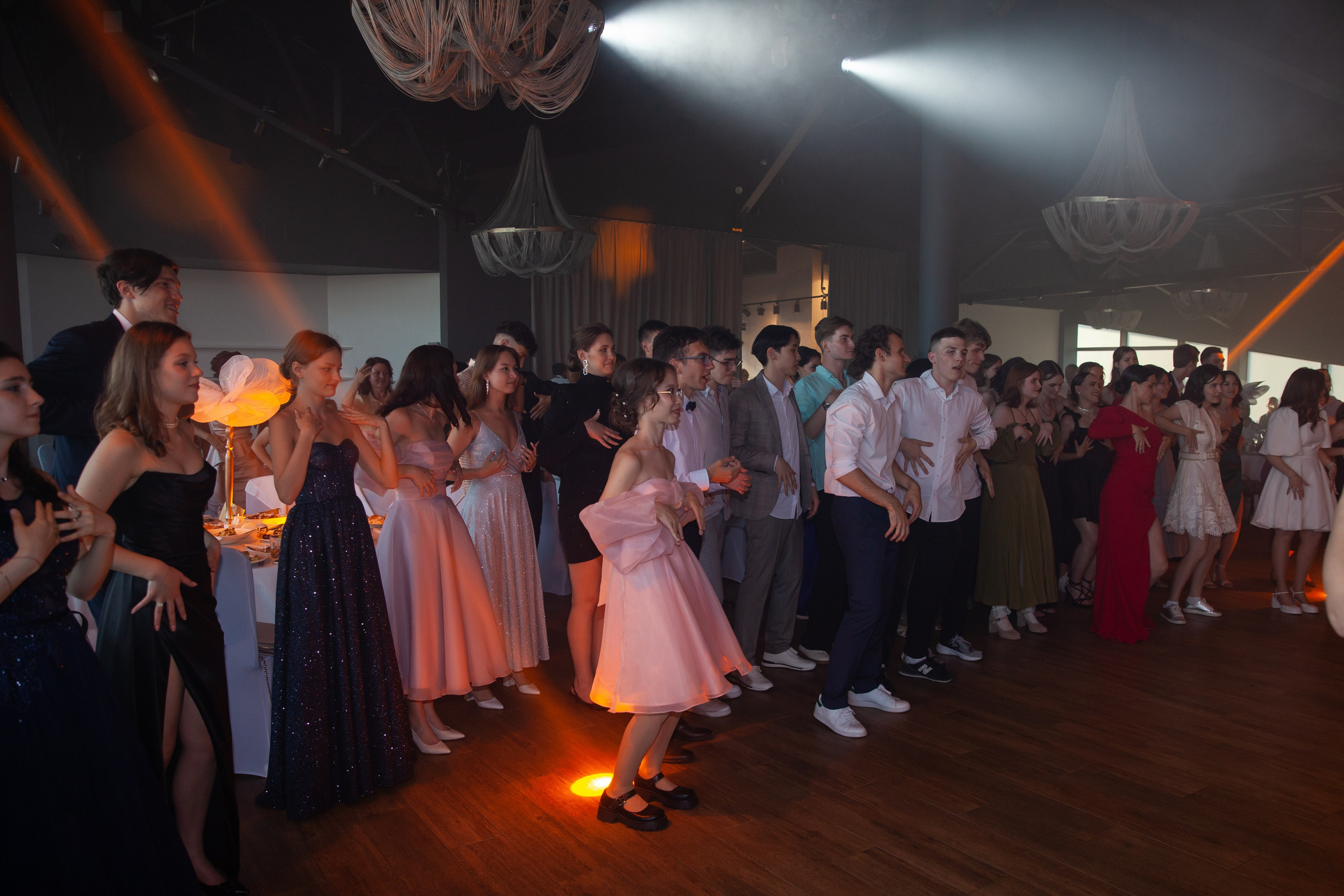 Выпускной вечер в Royal Beach. Портретный фотограф в СПб Ирина Маринина