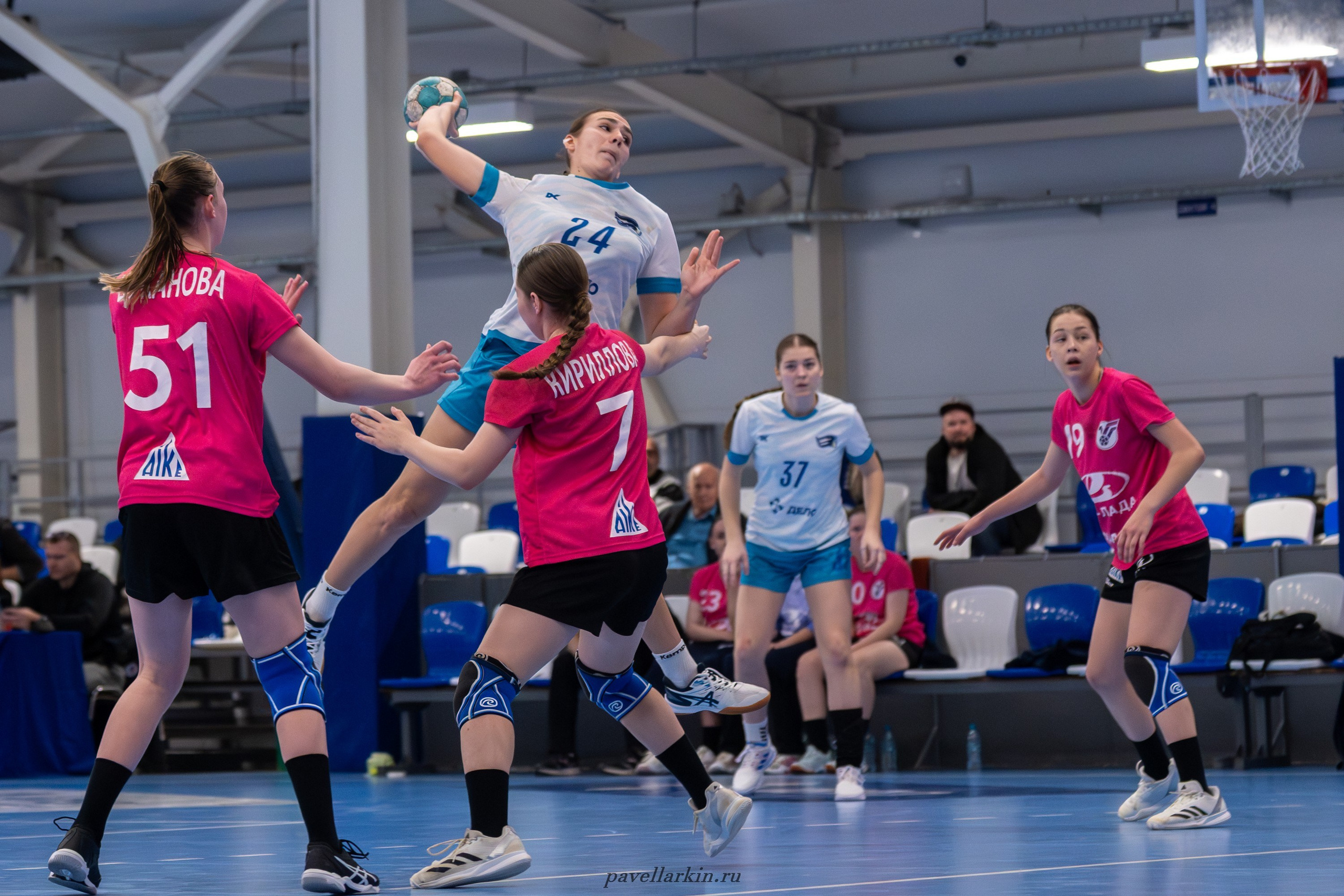 Гандбол. Черноморочка-2 — Университет-2. Спортивный фотограф, фотожурналист Павел Ларькин