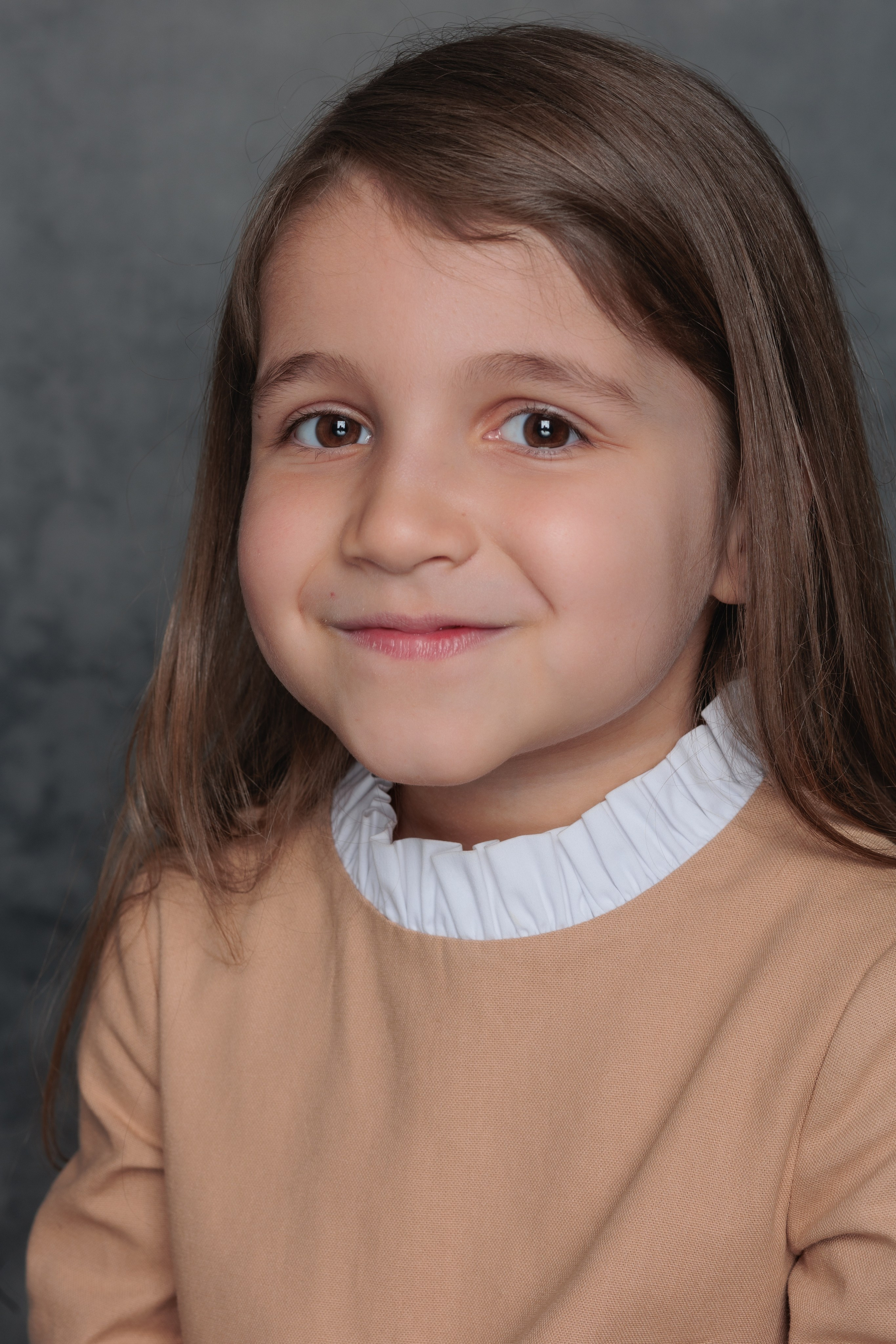 НАОМИ. Я фотограф из Москвы к Вашим услугам