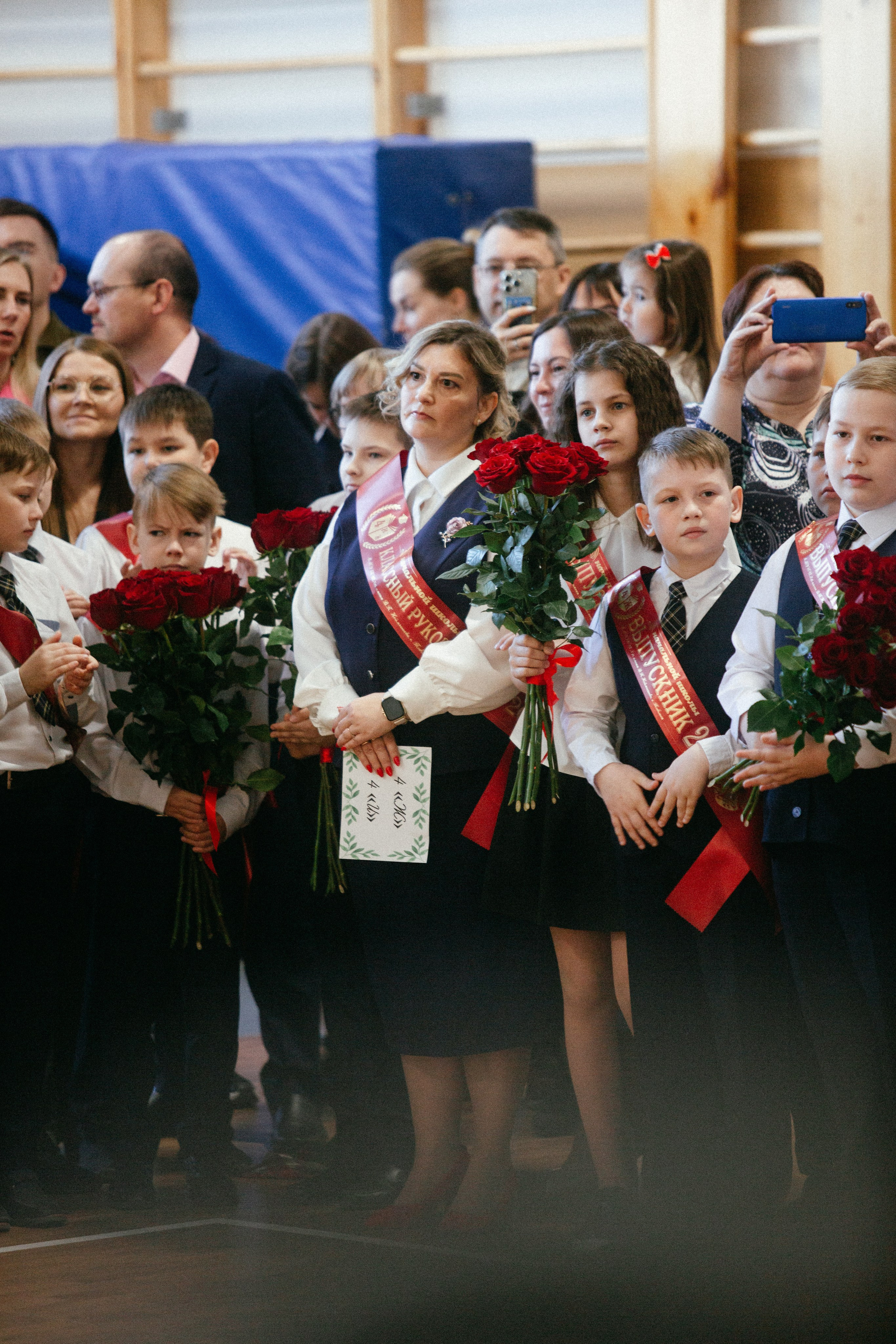 Выпускной в начальной школе. Арт-фотограф Крис Л. в Тобольске: портрет, семейные, свадьбы
