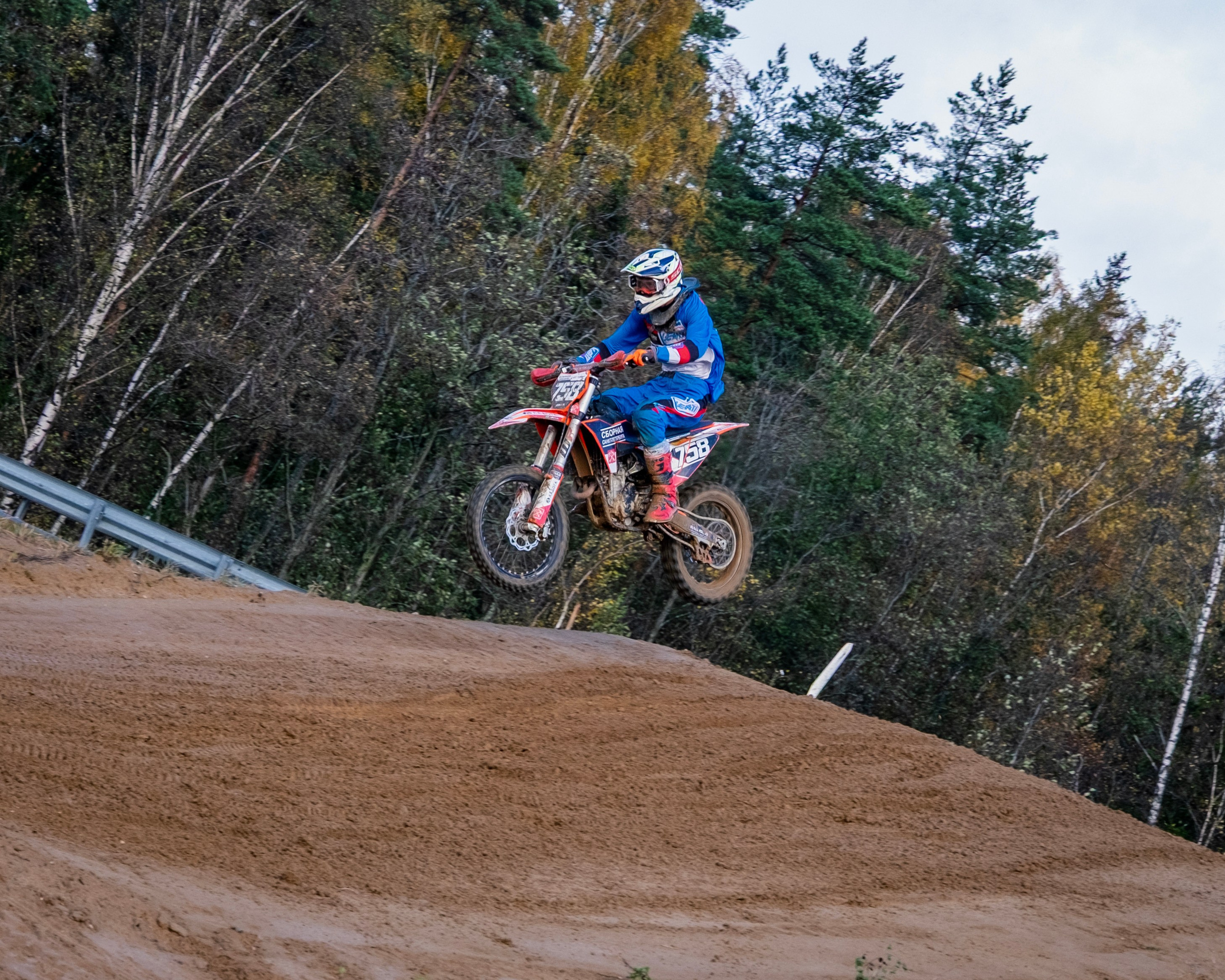 Мотокросс (Игора Драйв). Автомобильные фотографии и рисунки в Санкт-Петербурги Пашков Дмитрий