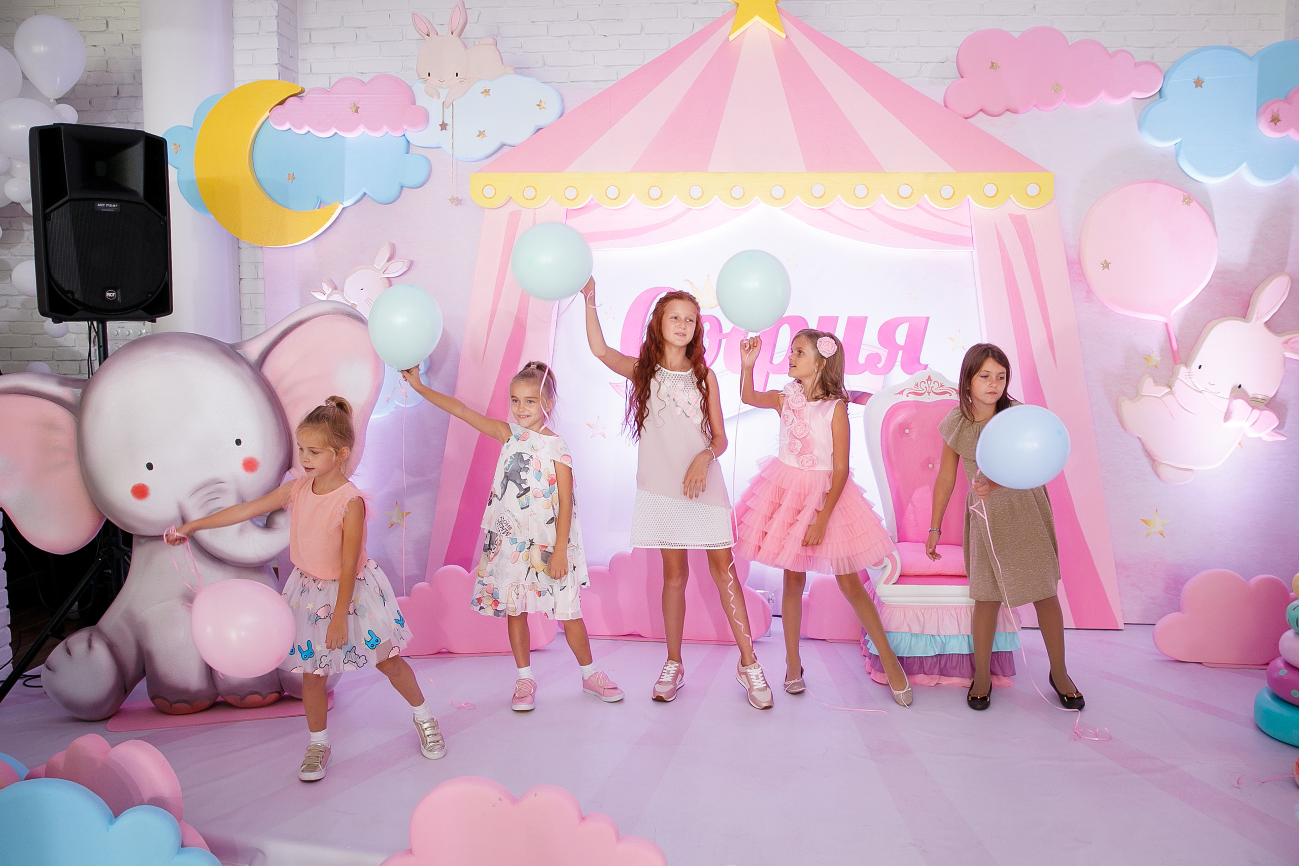 ДР Софии. 1 год. Ресторан Мост. Фотограф Андрей Баксов