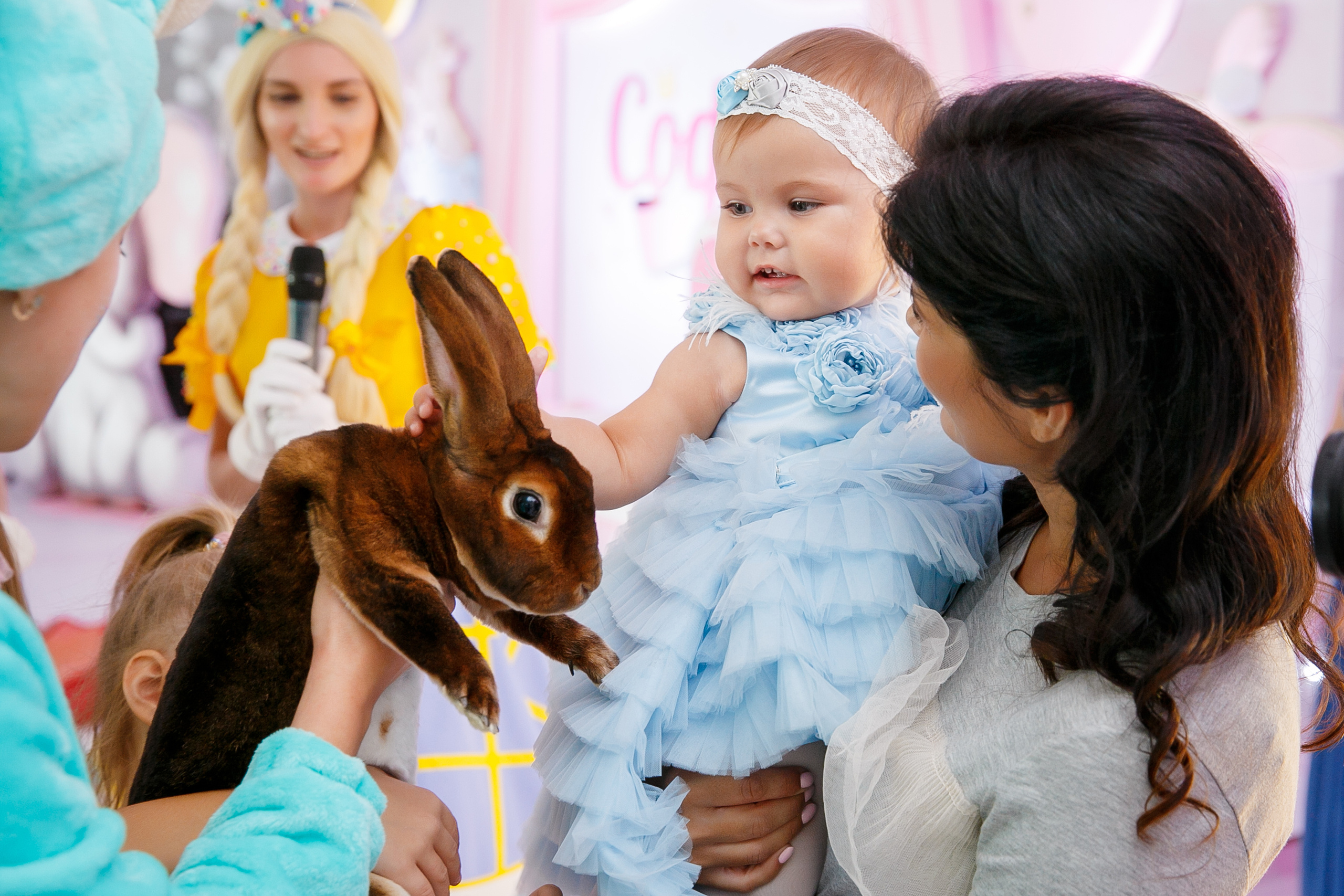 ДР Софии. 1 год. Ресторан Мост. Фотограф Андрей Баксов