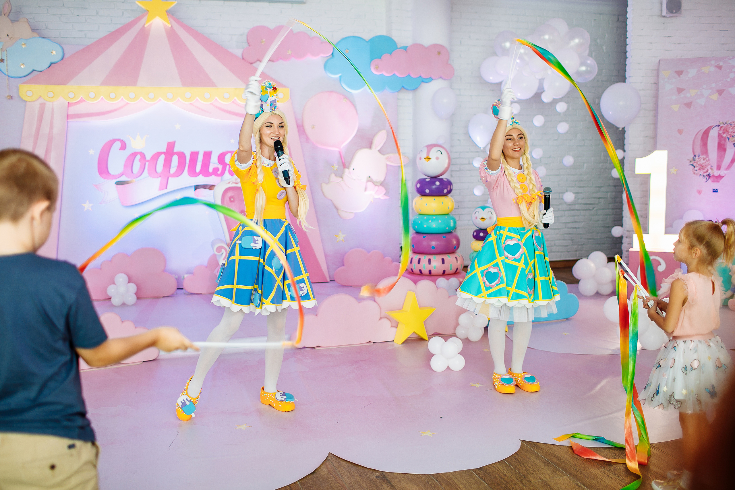 ДР Софии. 1 год. Ресторан Мост. Фотограф Андрей Баксов