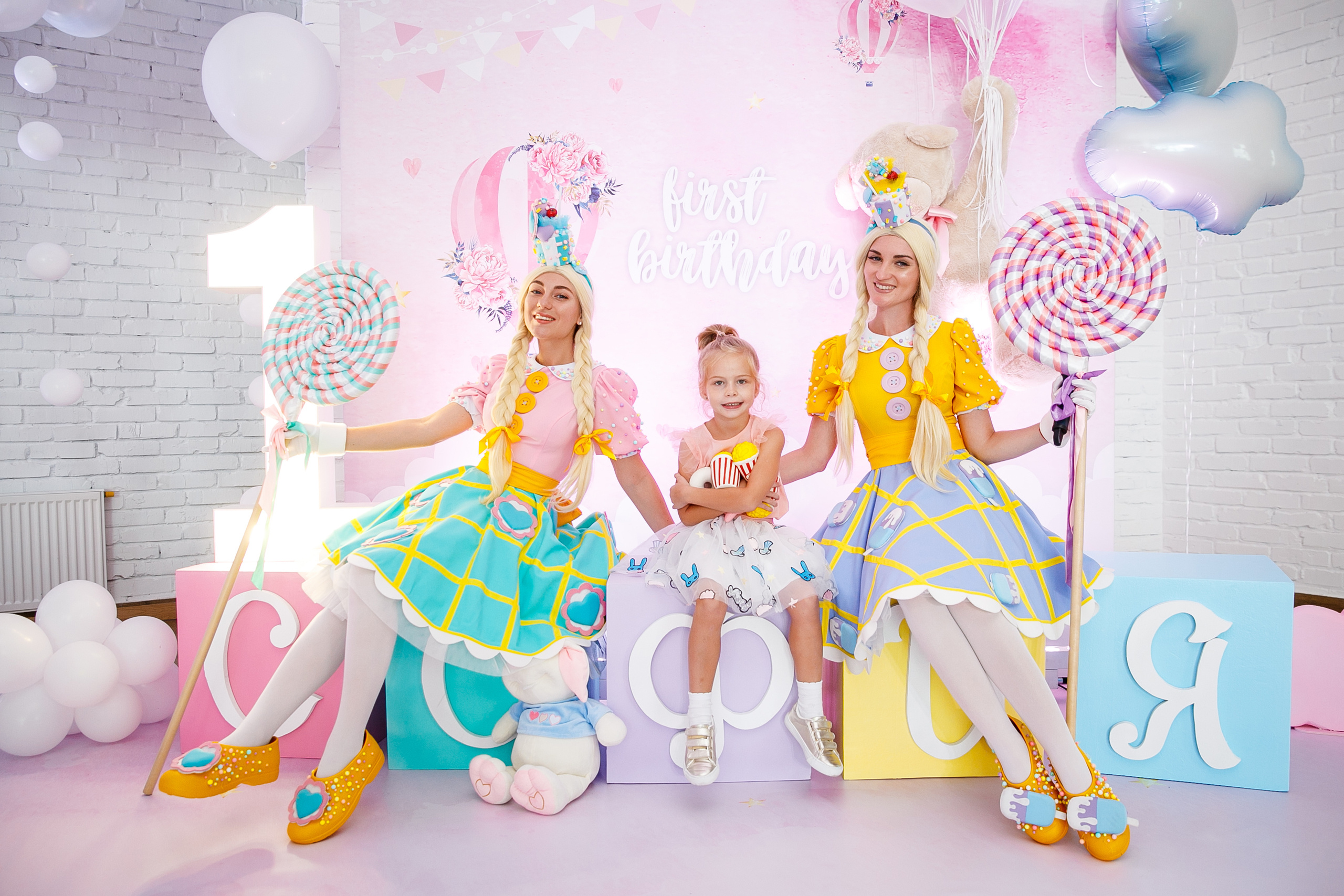 ДР Софии. 1 год. Ресторан Мост. Фотограф Андрей Баксов