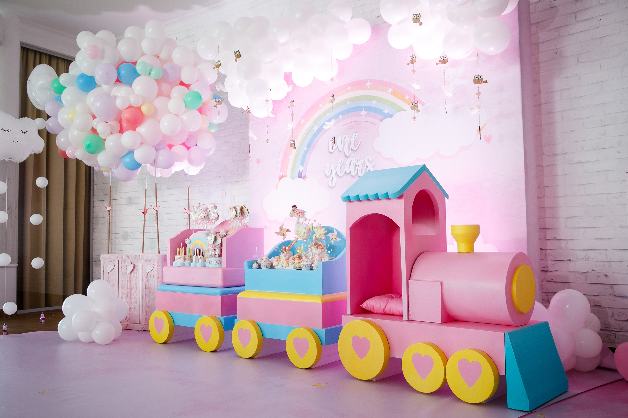 ДР Софии. 1 год. Ресторан Мост. Фотограф Андрей Баксов