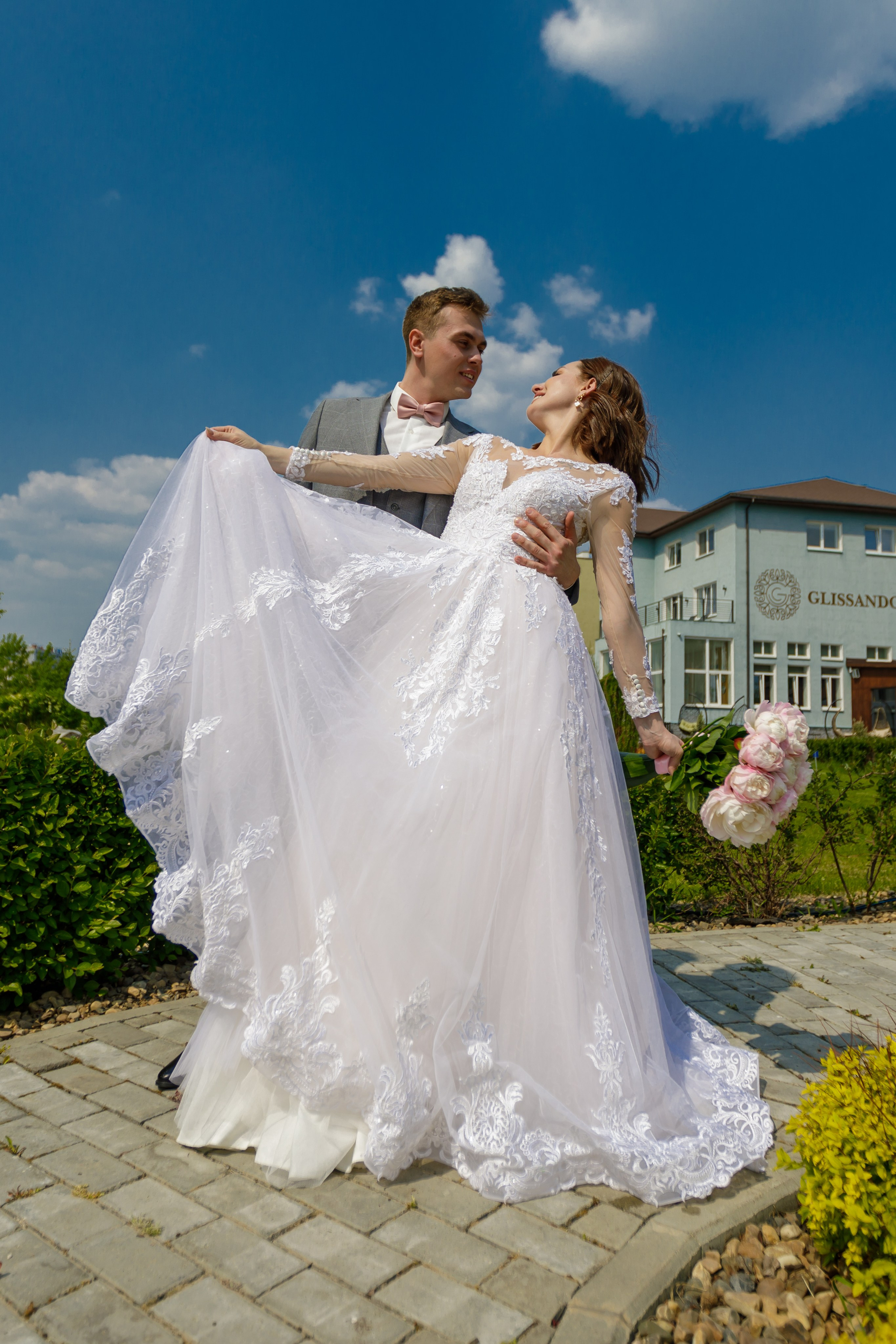 Илья и Регина. Главная